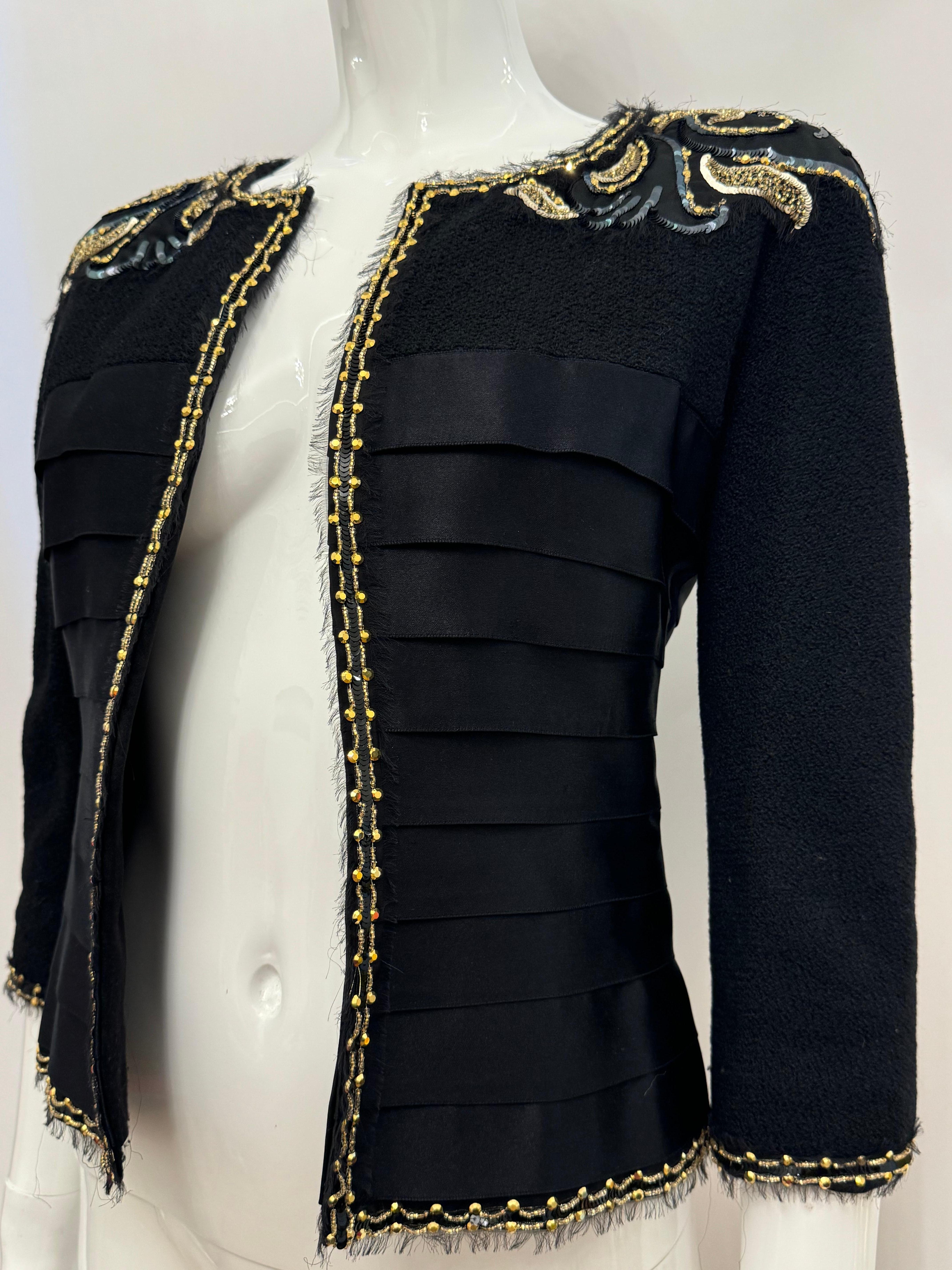 Rare Chanel by Karl Lagerfeld F/W 2006 runway embroidery jacket For Sale 2