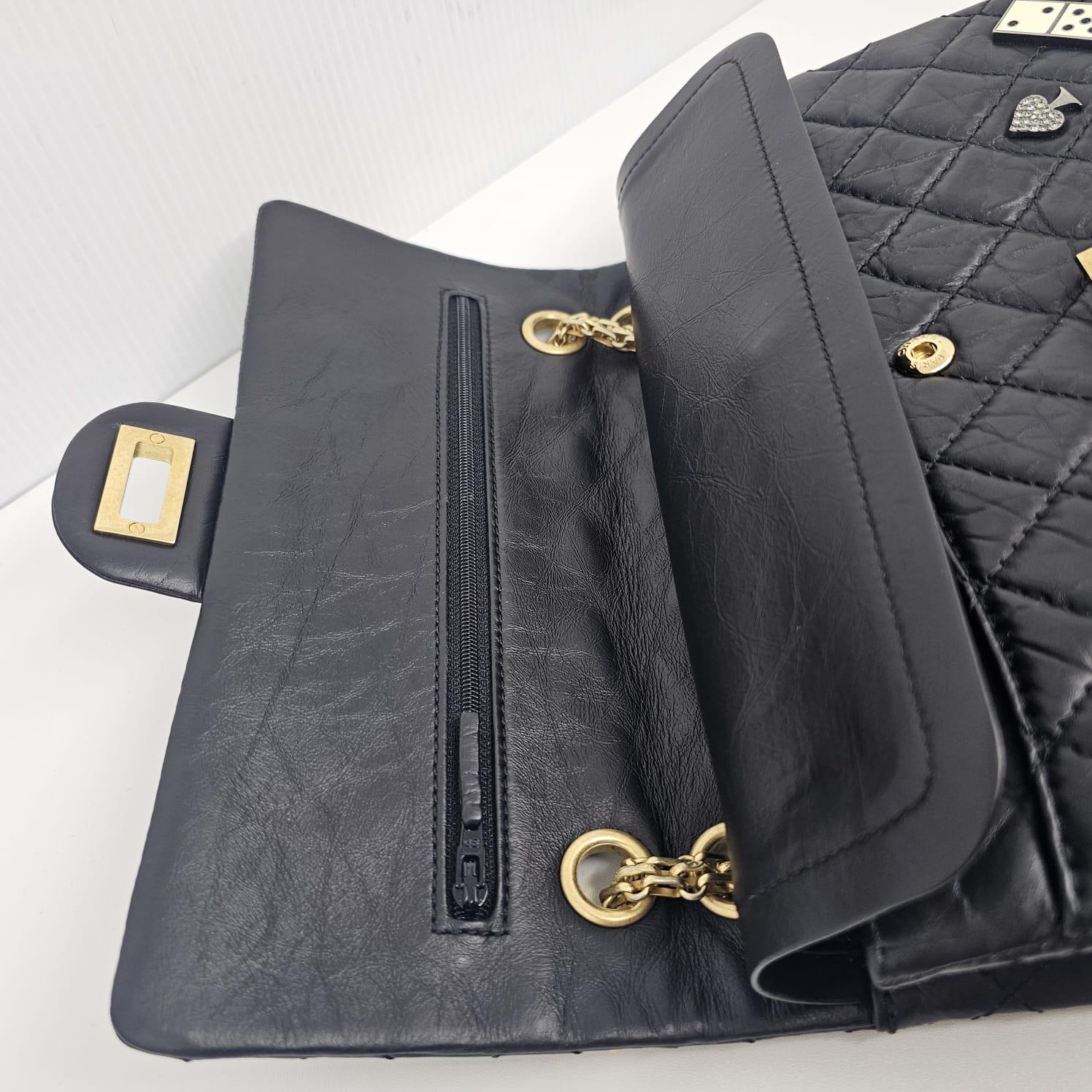 Raro bolso con solapa Chanel Casino Charms Medium Reissue 2.55 en venta 3