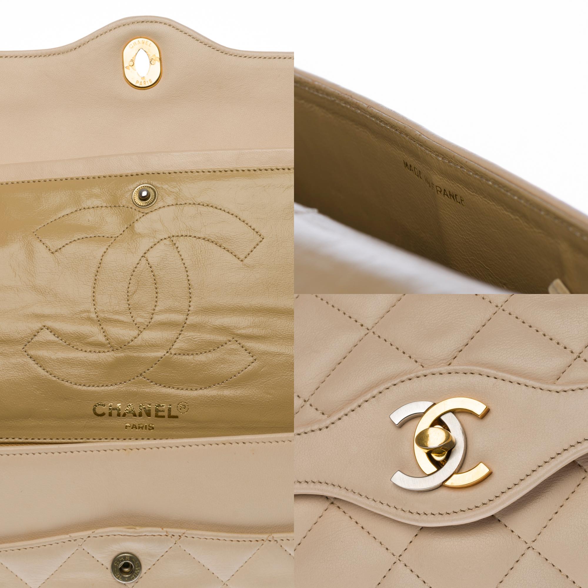 Women's Rare Chanel Classic Double Flap shoulder bag in beige quilted leather and GHW