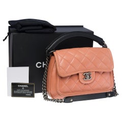 Rare sac à rabat classique Chanel en cuir d'agneau matelassé rose, RSHW