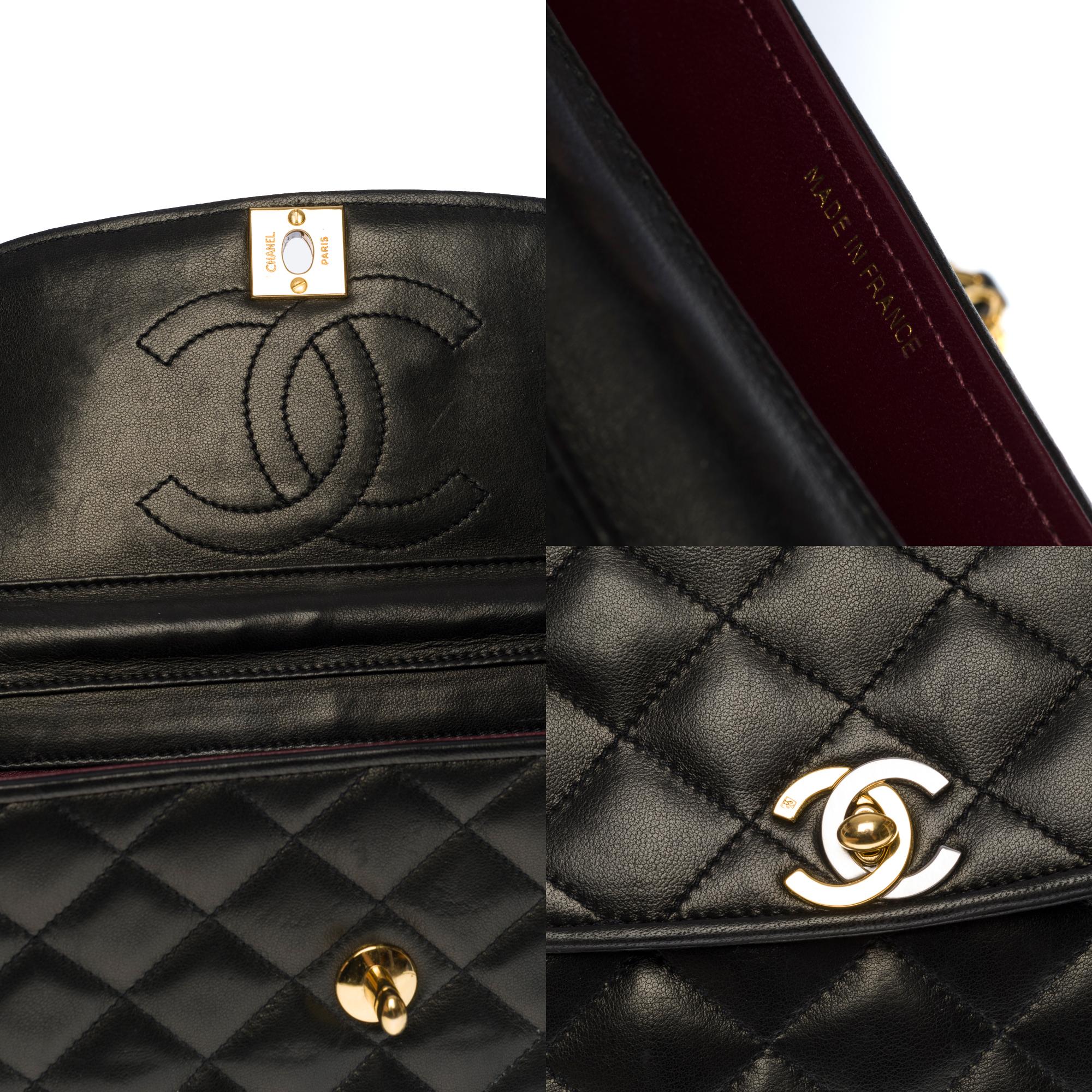 Rare Chanel Classic Flap shoulder bag in black quilted lambskin, GHW In Good Condition In Paris, IDF