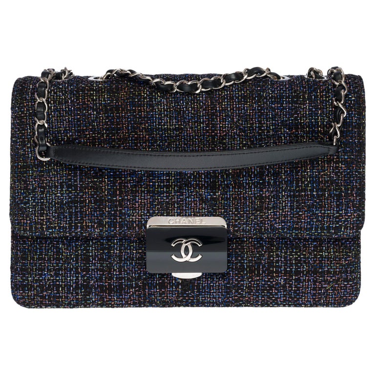 Rare Chanel Classic Flap shoulder Bag in black Tweed and glittery threads,  SHW at 1stDibs