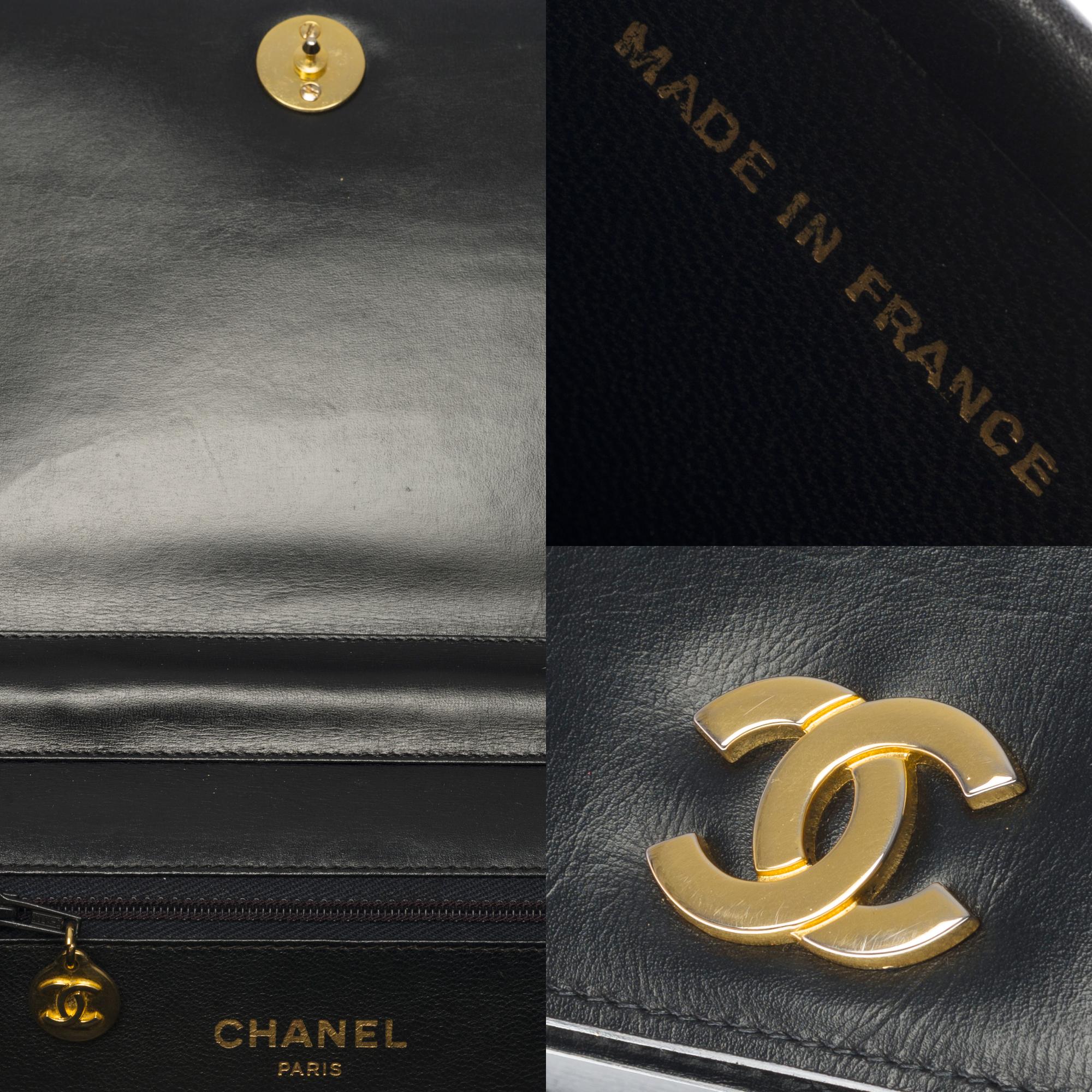 Black Rare Chanel Classic shoulder bag in black calfskin box leather and gold hardware