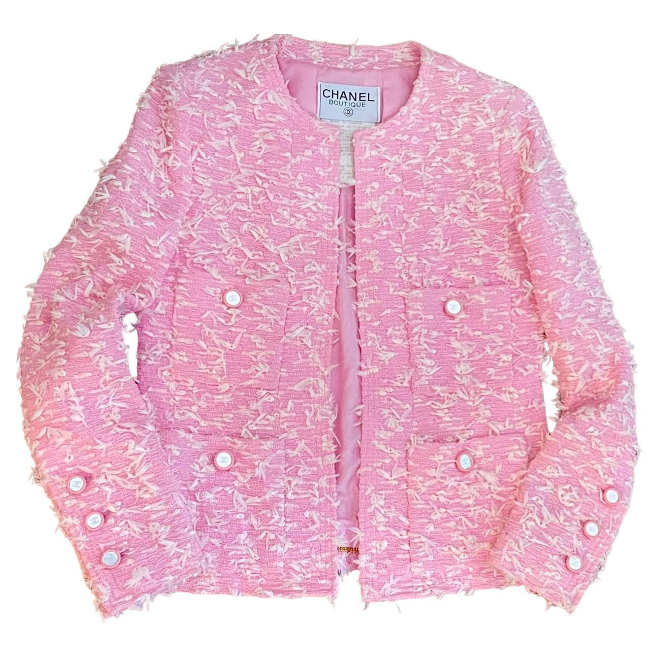 Rare Chanel Cruise 1995 pink boucle jacket  For Sale
