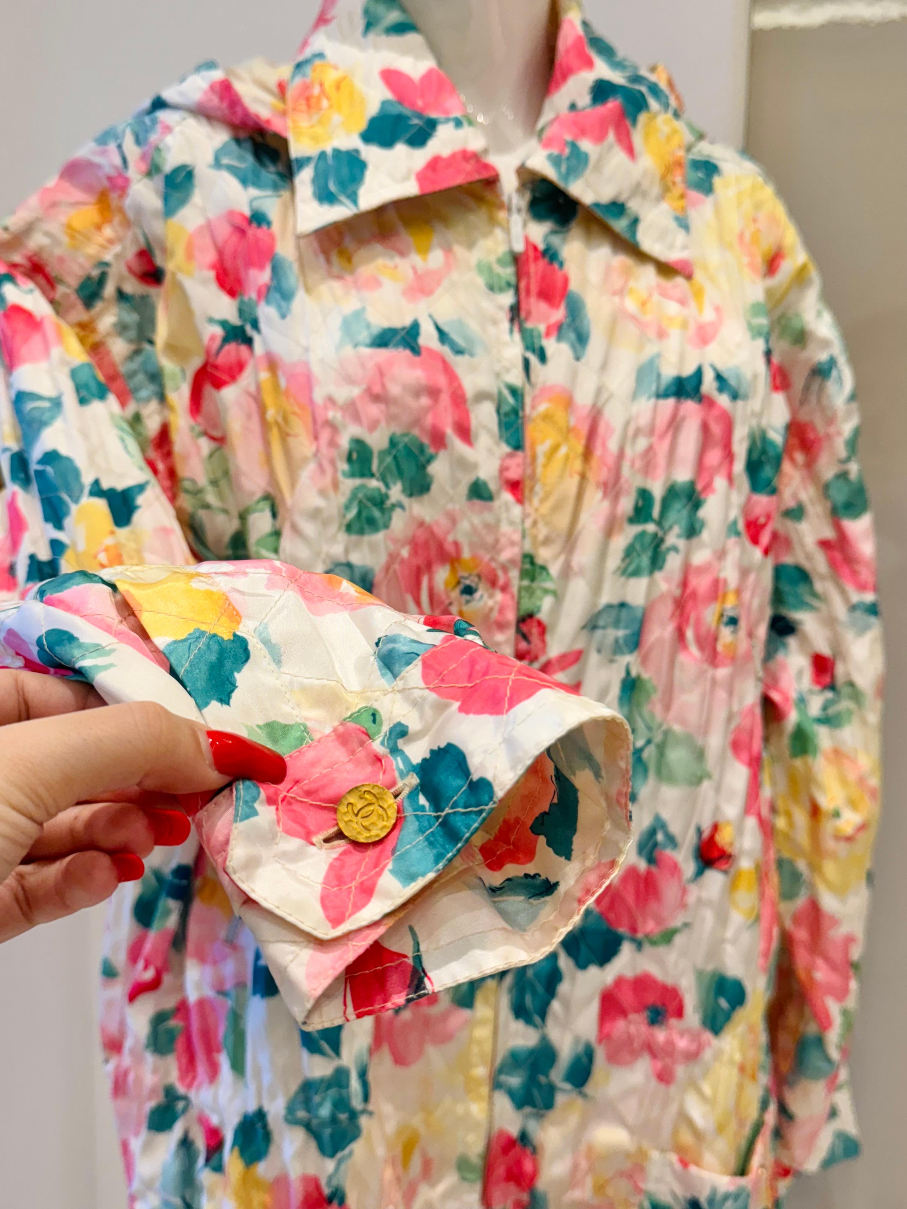 Rare Chanel Cruise 1995 runway flowers print coat one size In Excellent Condition In PARIS, FR