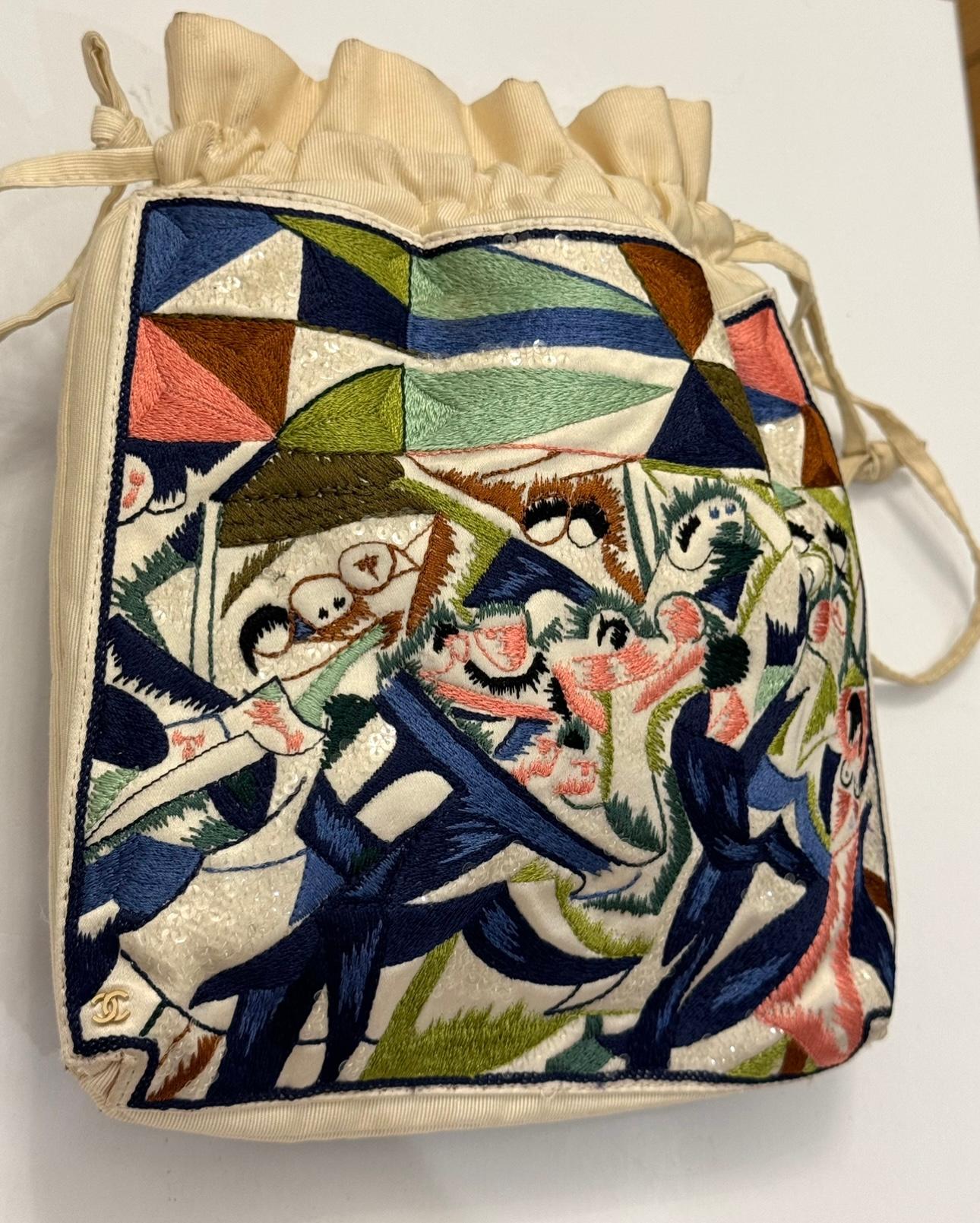 Rare Chanel Cruise 2012 Cap Eden Roc collection sample embroidery bucket bag In New Condition For Sale In PARIS, FR