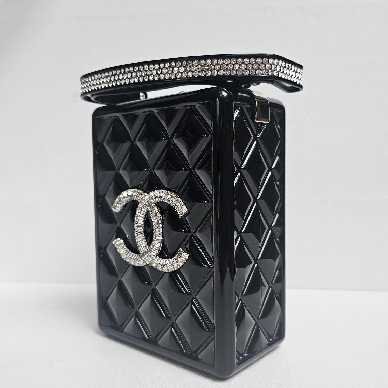 Rare Chanel Cruise 2020 Traffic Light Minaudiere Bag For Sale 3