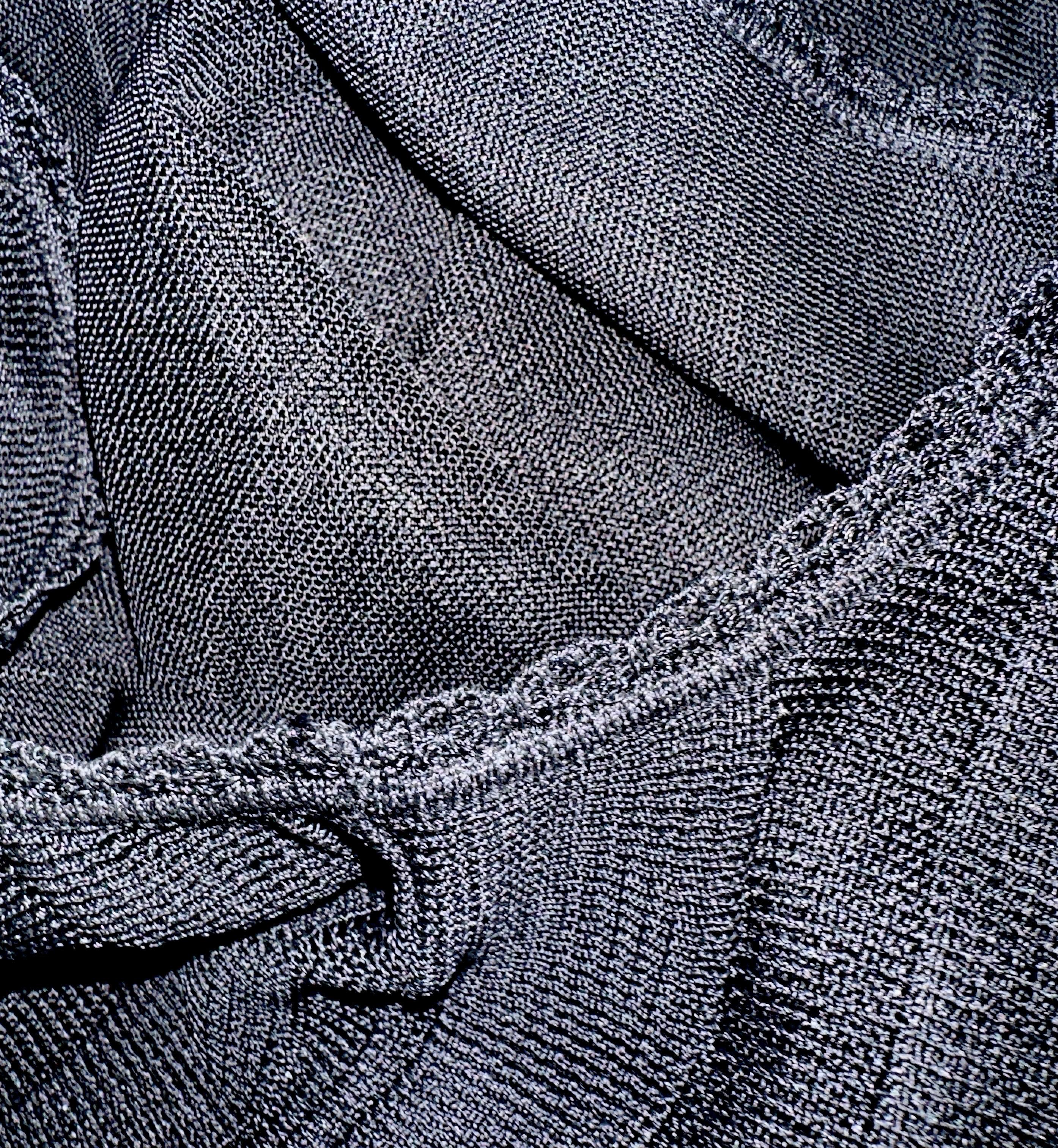 Rare CHANEL Deep Cleavage Black Crochet Knit Midi Cocktail Dress LBD 38 en vente 3