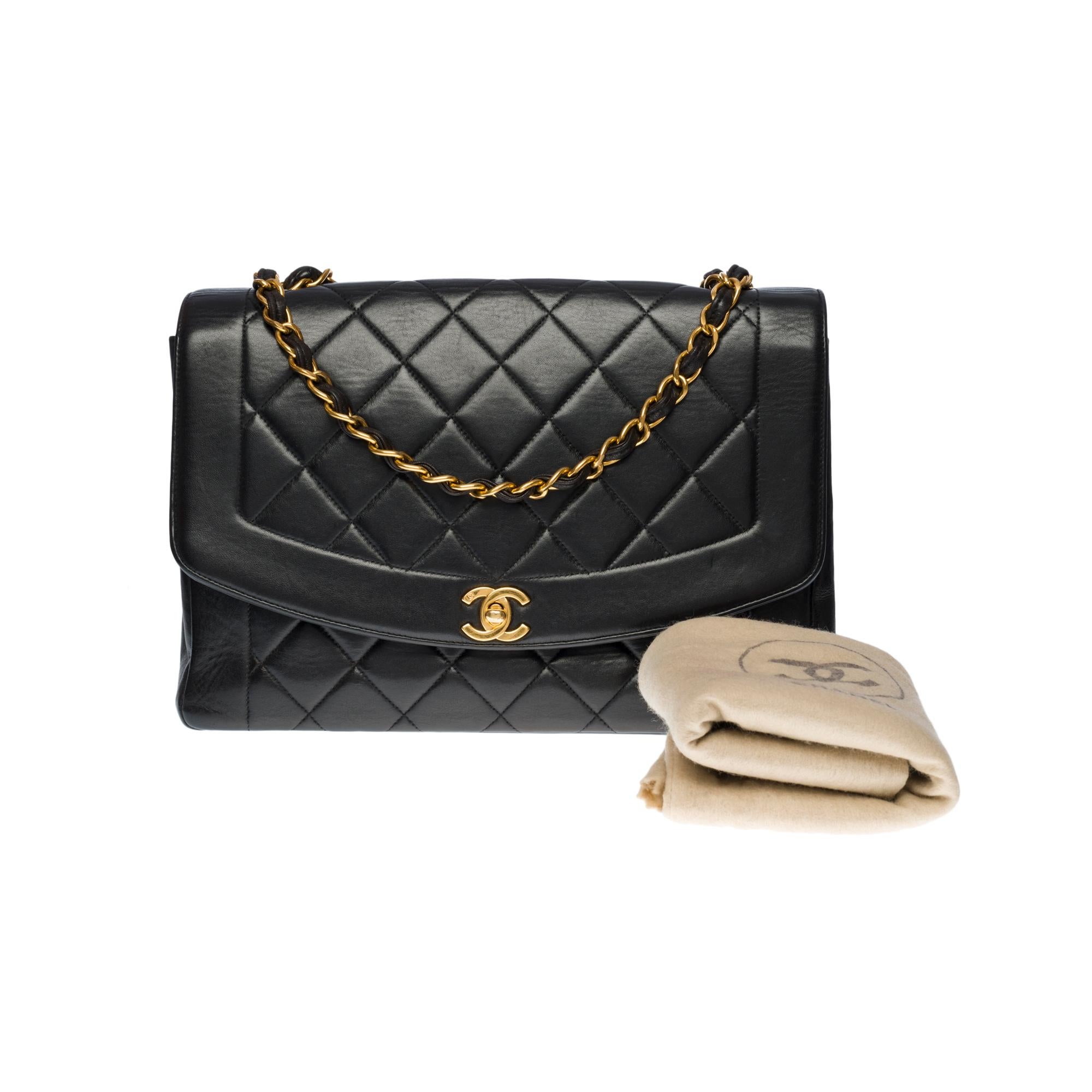 Rare Chanel Diana GM Shoulder bag in black quilted lambskin leather, GHW 4