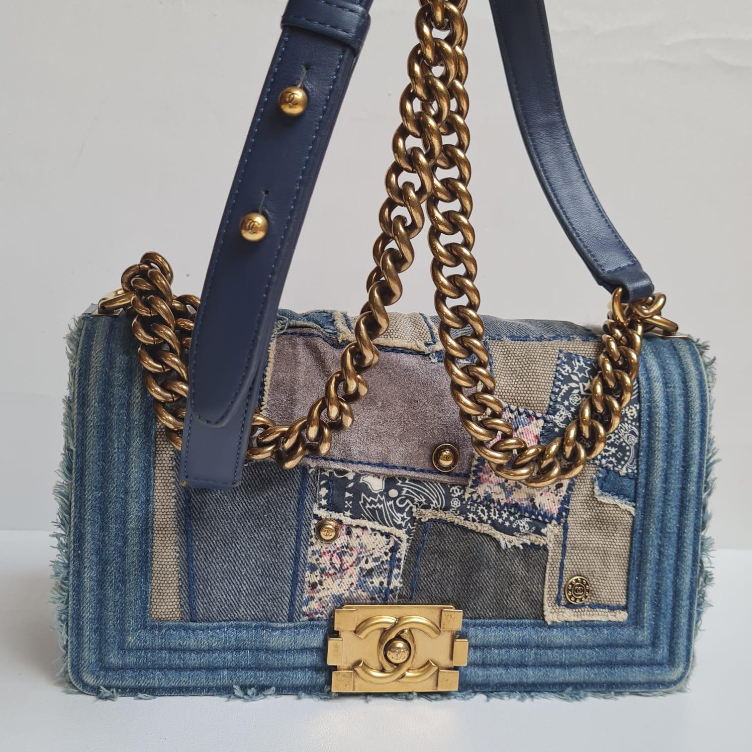 Seltene Chanel Distressed Blaue Denim-Patchwork-Tasche für Old Medium Boy 7