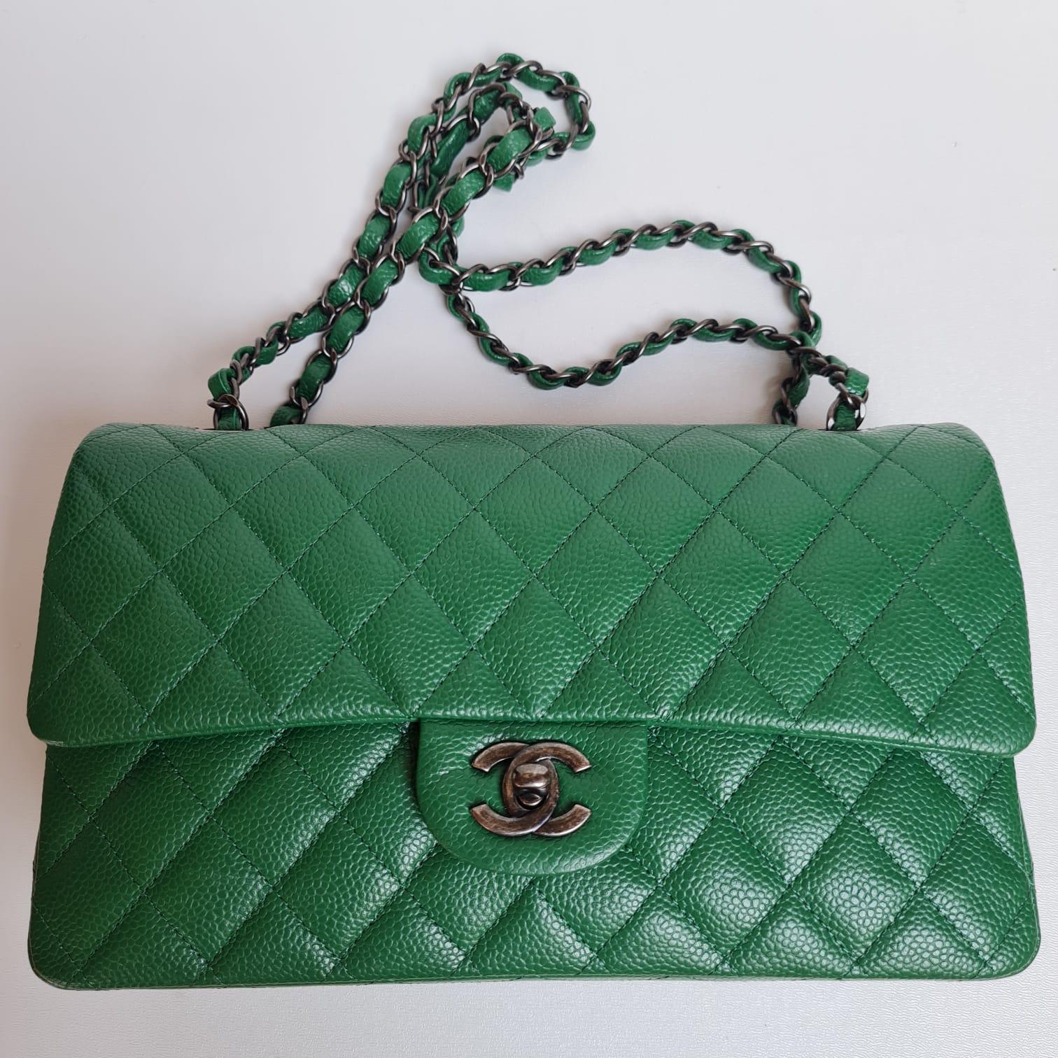 Women's or Men's Rare Chanel Emerald Green Caviar Quilted Classic Medium Double Flap Bag RHW