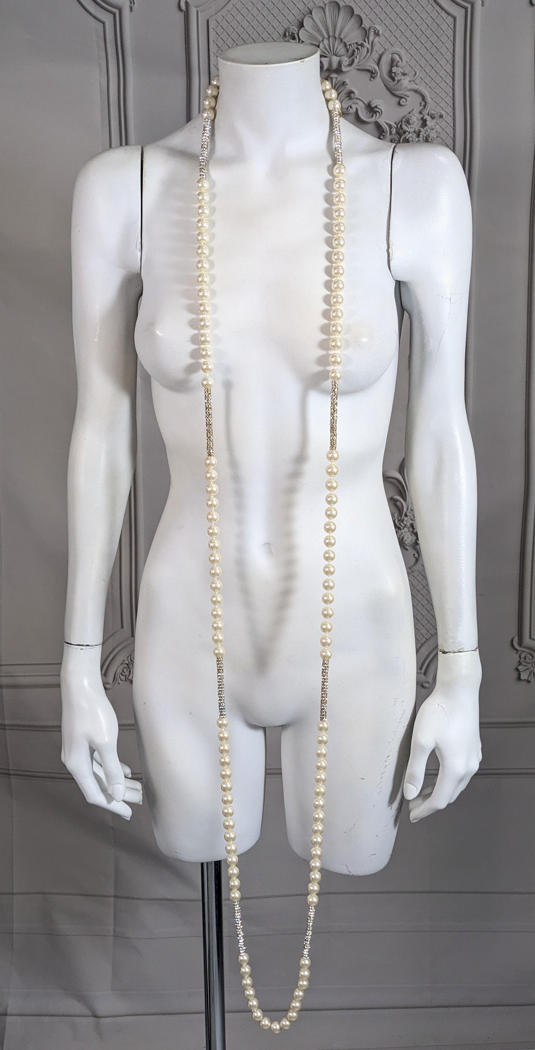 Seltene Chanel Endlose Rondel-Halskette aus Perlen und Kristall im Angebot 3