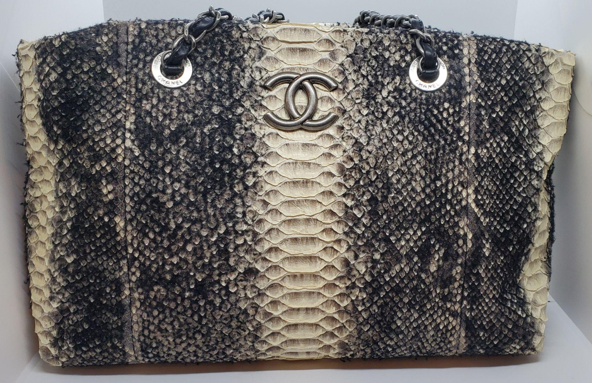 Rare CHANEL Python Wooled Beige Black Chain Tote Bag Shopping Bag.
31 Rue Cambon Paris

Beautiful textured Chanel python skin handbag. The leather has been partially covered in wool. Black and white contrasting colors with grays. 
The Large CC metal
