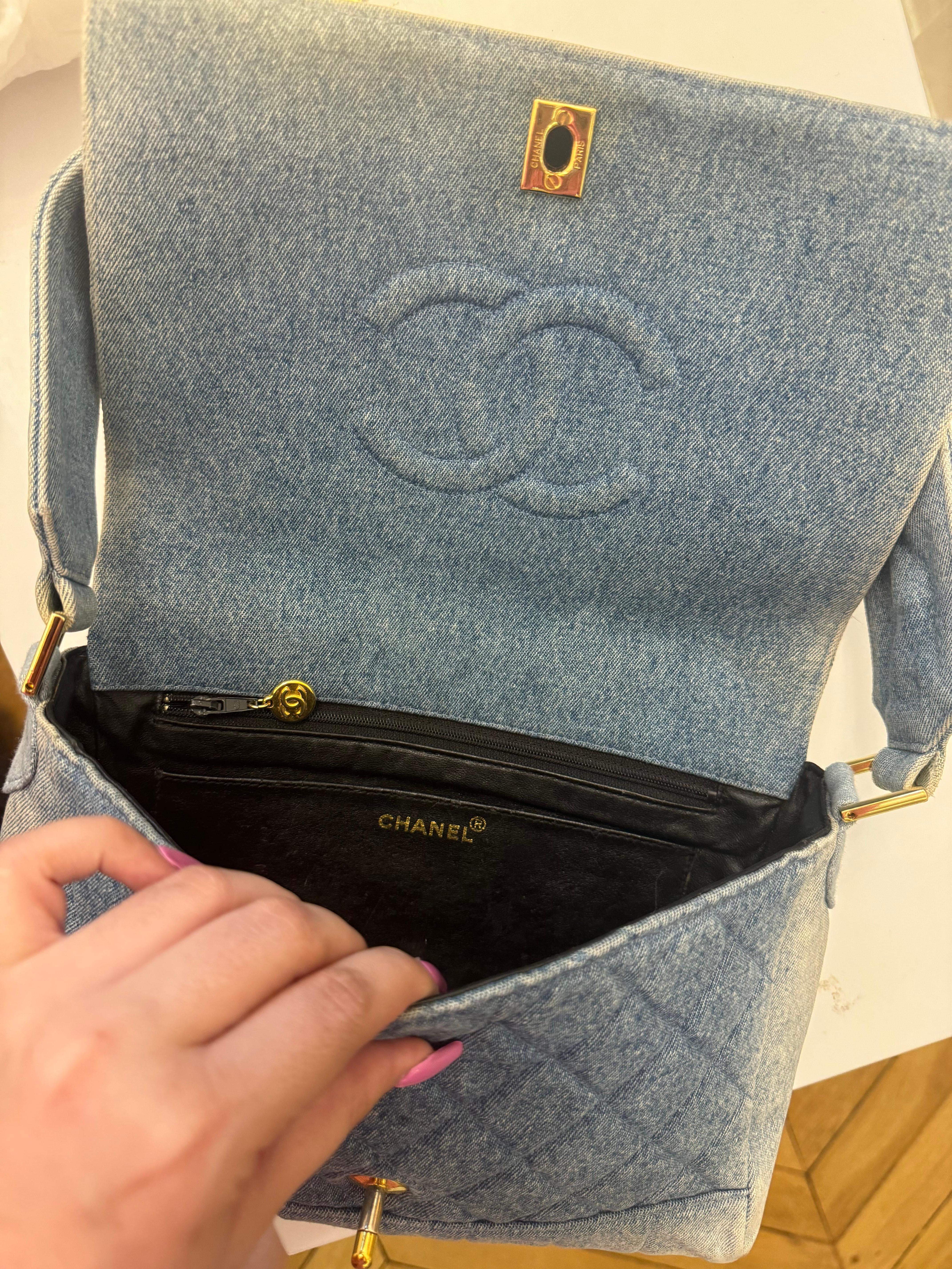 Rare Chanel F/W 1991 Hip Hop Collection denim quilted single flap bag For Sale 4