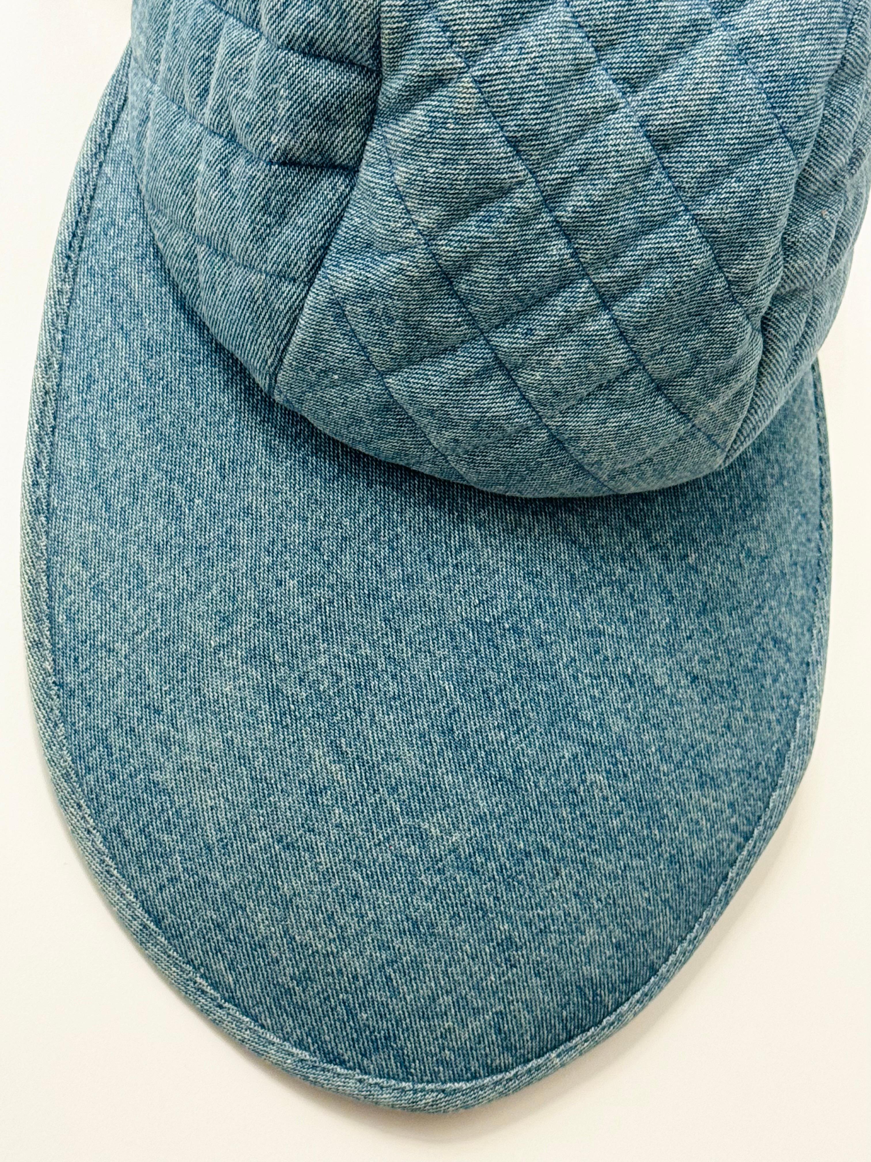 Raro cappellino da baseball in denim trapuntato Chanel A/I 1991 Hip Hop Collection in vendita 9