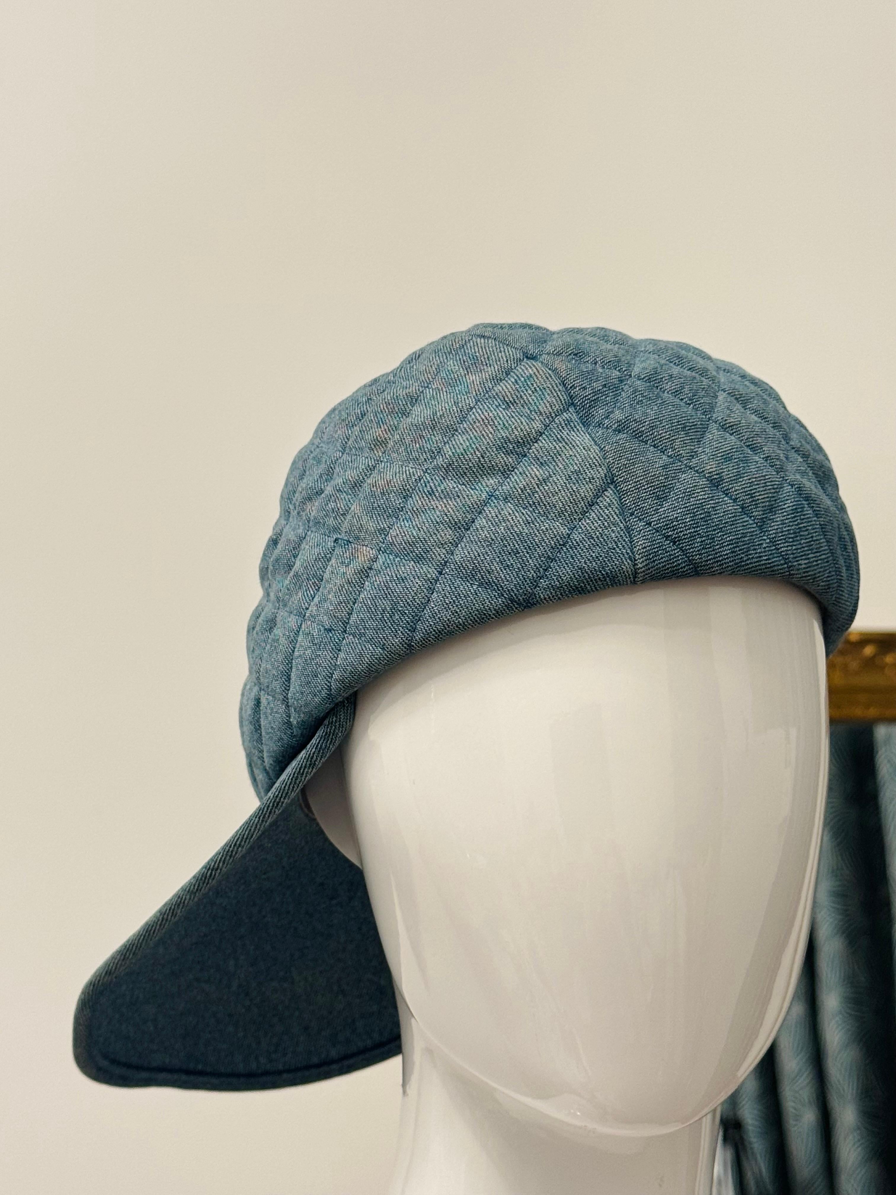 Raro cappellino da baseball in denim trapuntato Chanel A/I 1991 Hip Hop Collection in vendita 12