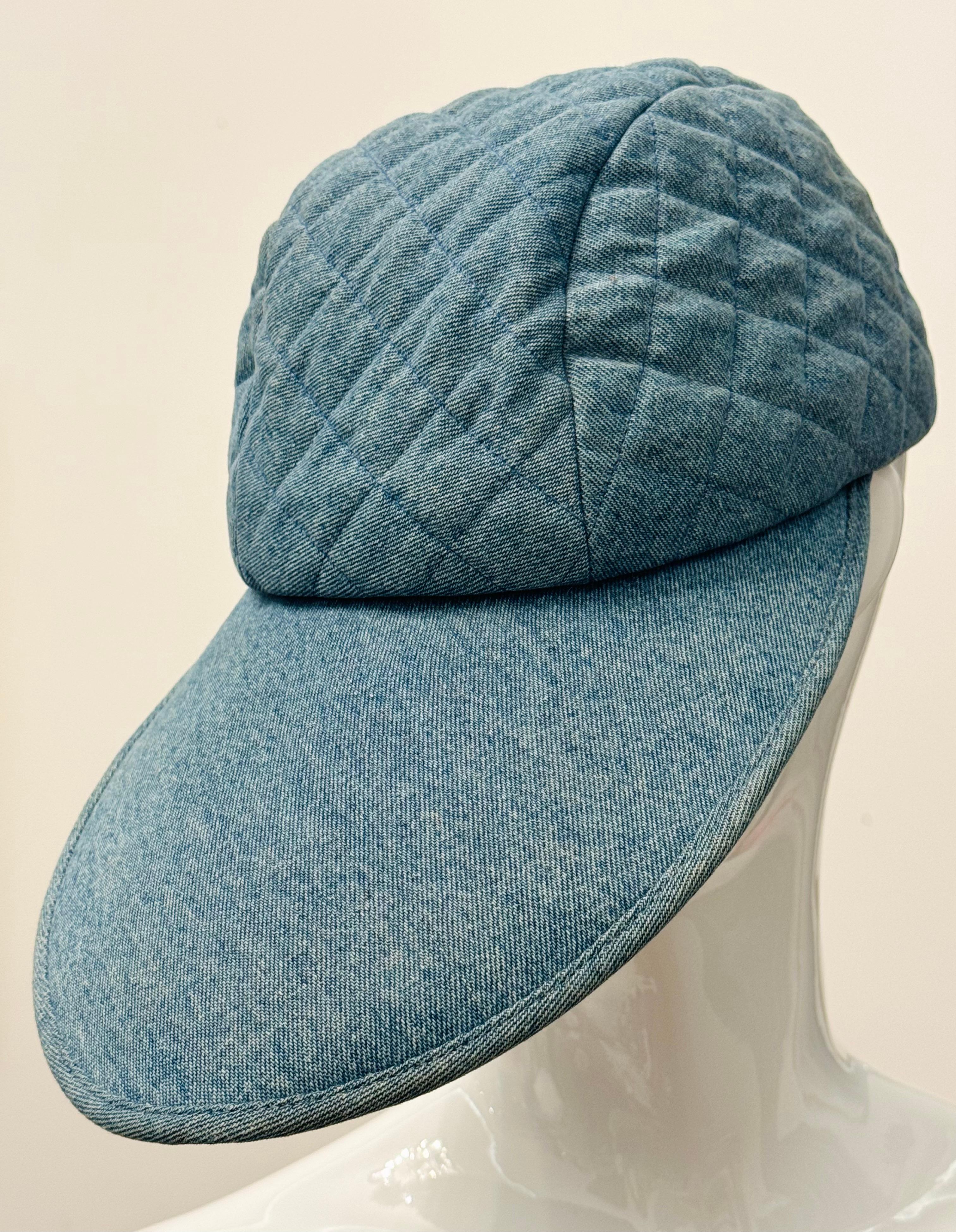 Grigio Raro cappellino da baseball in denim trapuntato Chanel A/I 1991 Hip Hop Collection in vendita