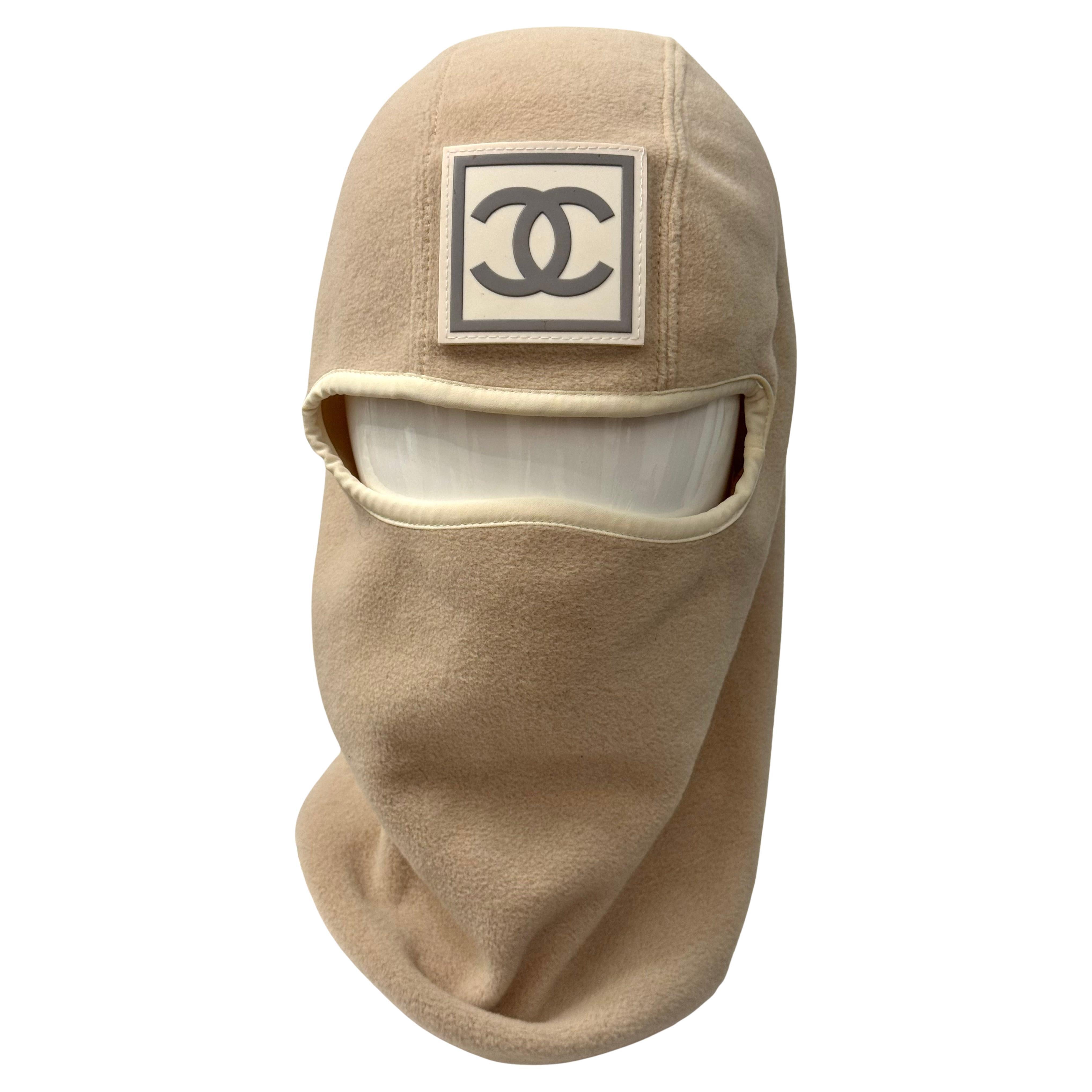 Raro passamontagna con logo della passerella Chanel A/I 2001 di Karl Lagerfeld in vendita