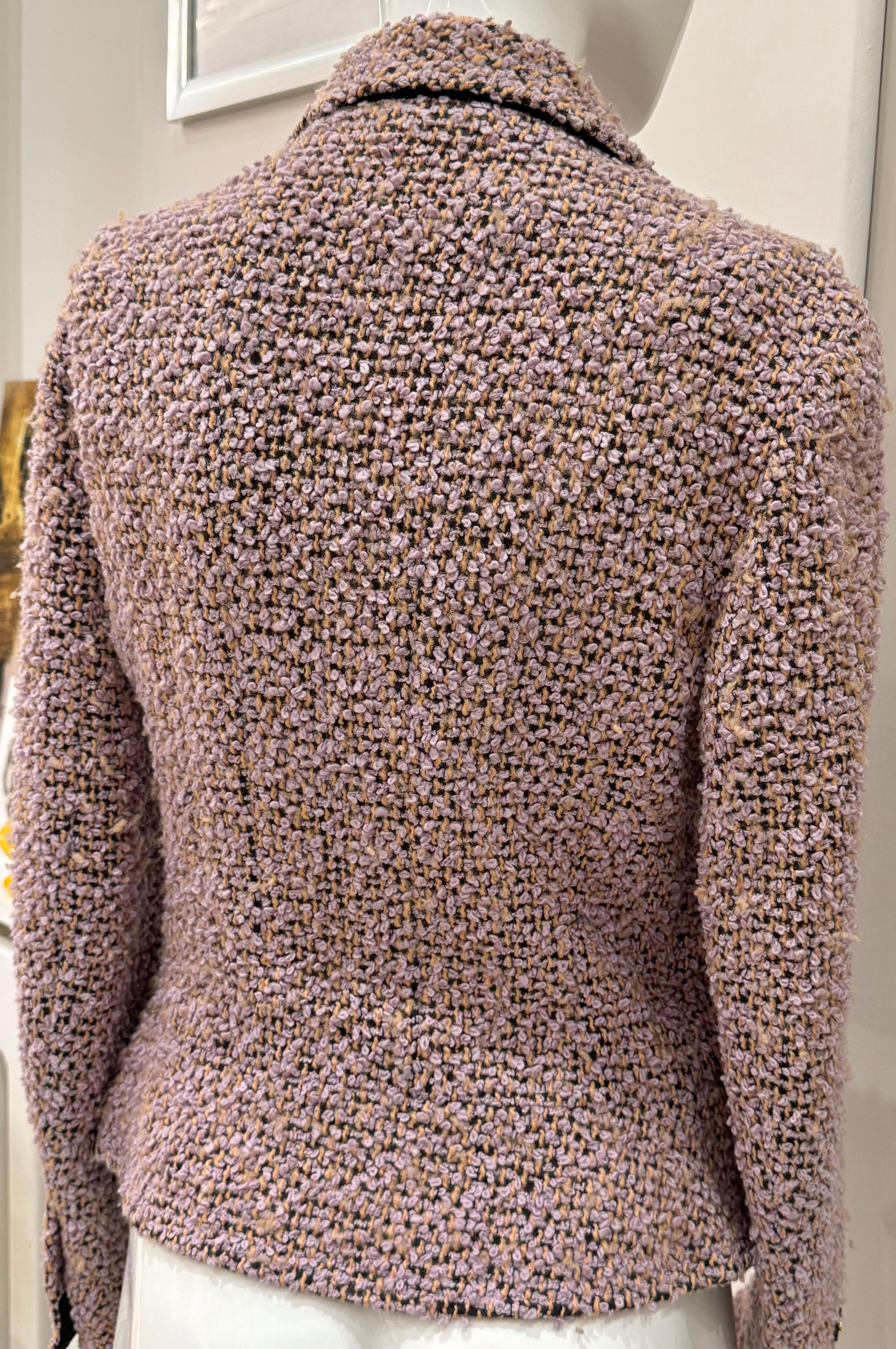 Rara Chaqueta de Pasarela Chanel FW 1994 tweed fantasía lila en venta 7