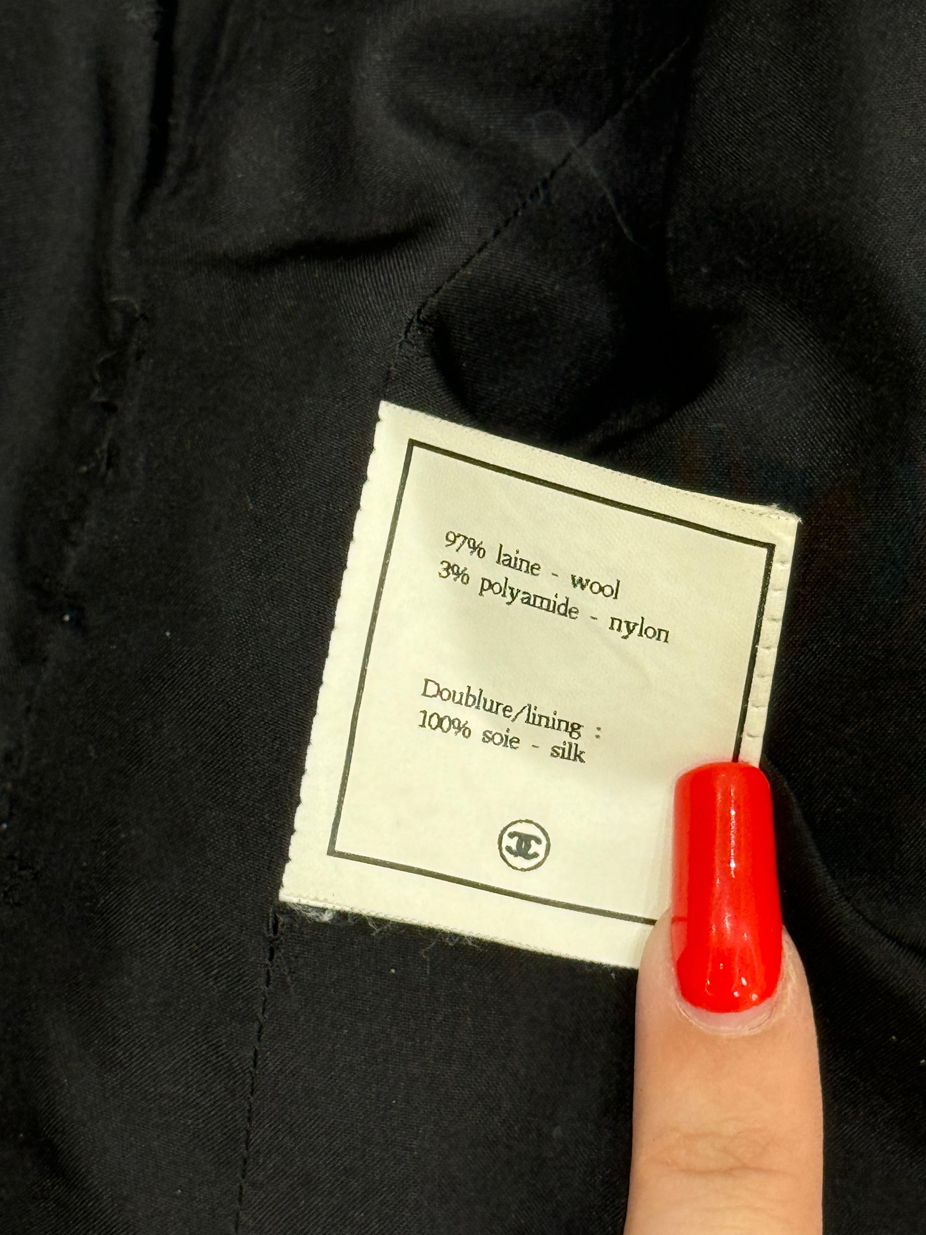 Rara Chaqueta de Pasarela Chanel FW 1994 tweed fantasía lila en venta 9