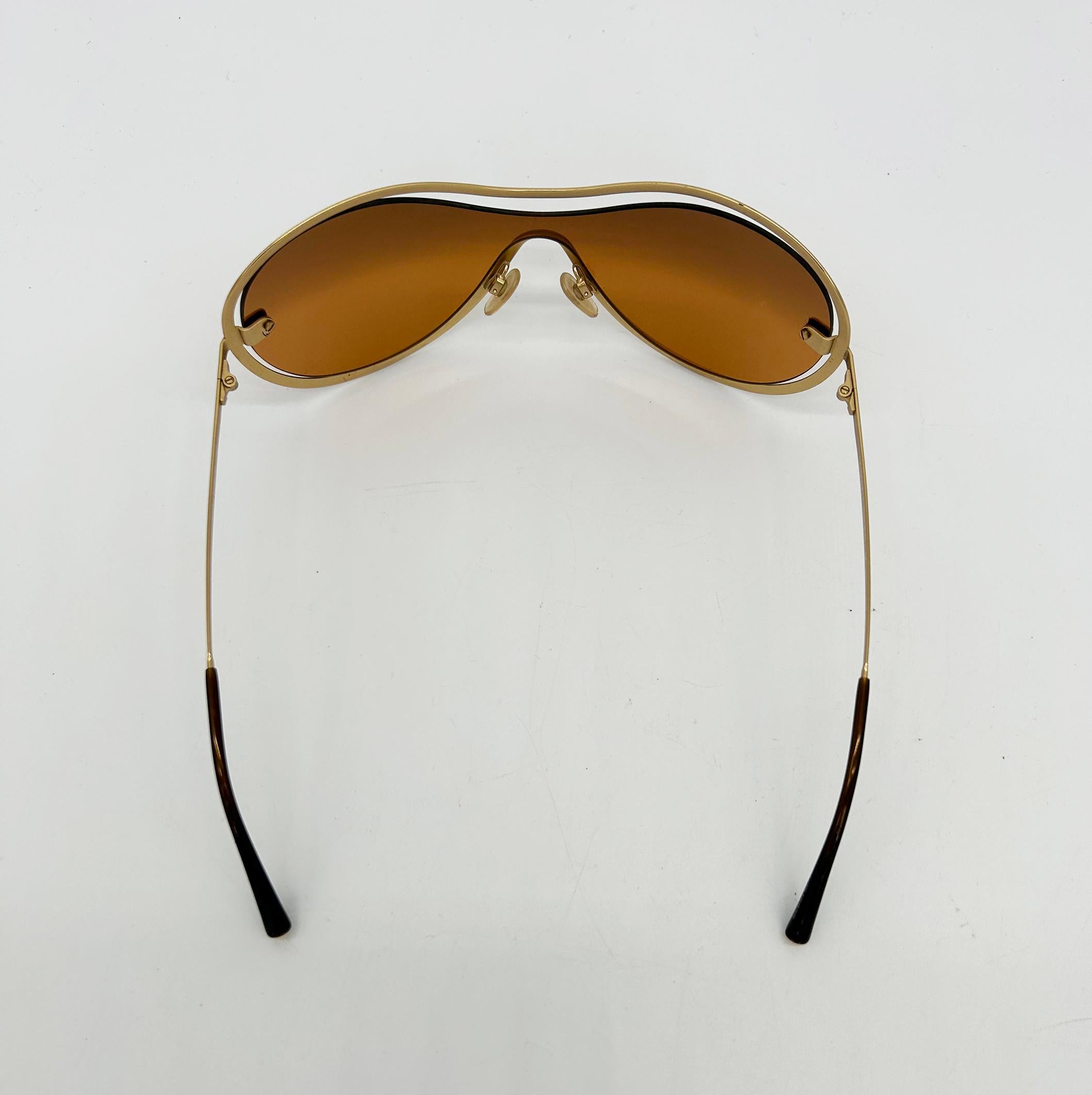 RARE Chanel Gold Floating Frame Tan Mirror Lens Sunglasses c 2000s en venta 2