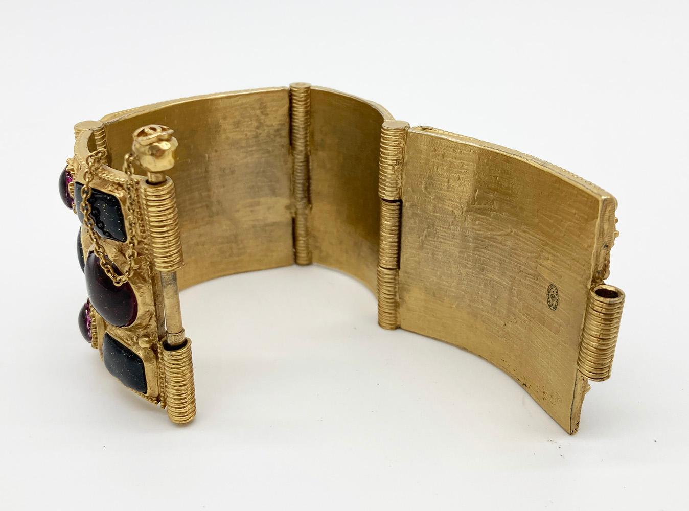 Women's Rare Chanel Gold Gripoix Bracelet