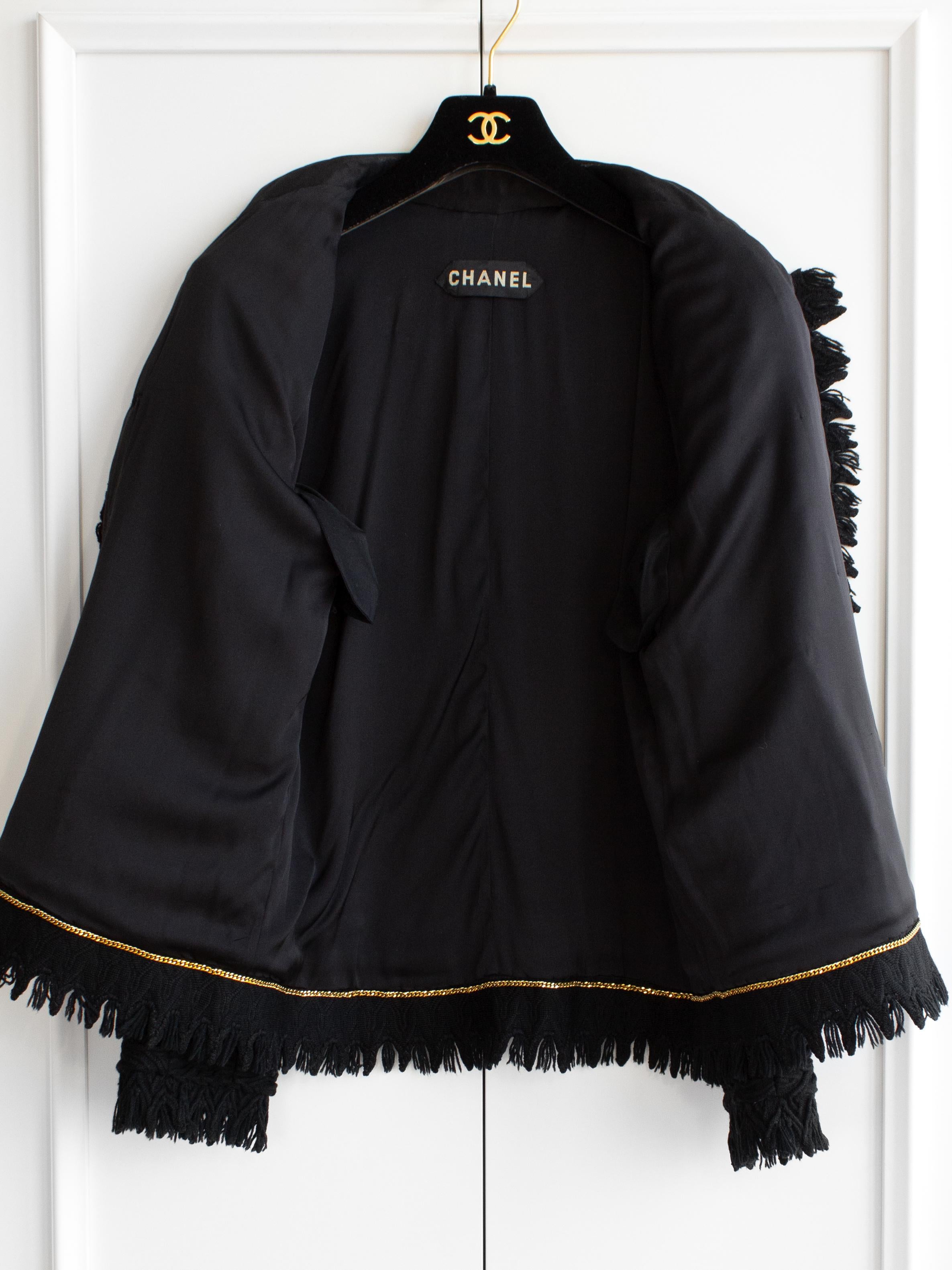 Rare Chanel Haute Couture F/W 1970 Jackie Black Gold CC Fringe LBJ Tweed Jacket For Sale 9