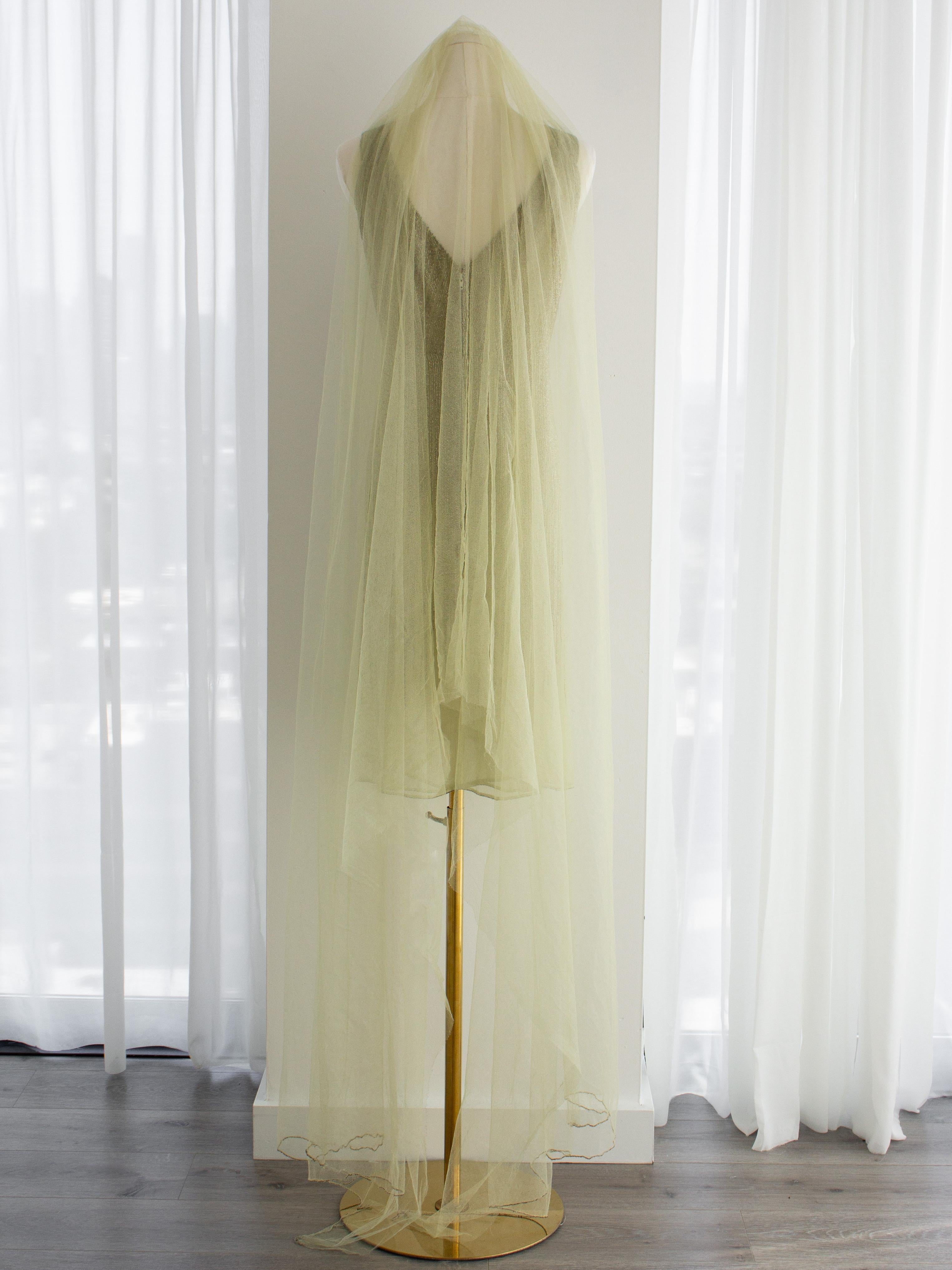Rare Chanel Haute Couture F/W 1995 Green Bianchini Silk Lesage Beaded Dress en vente 3