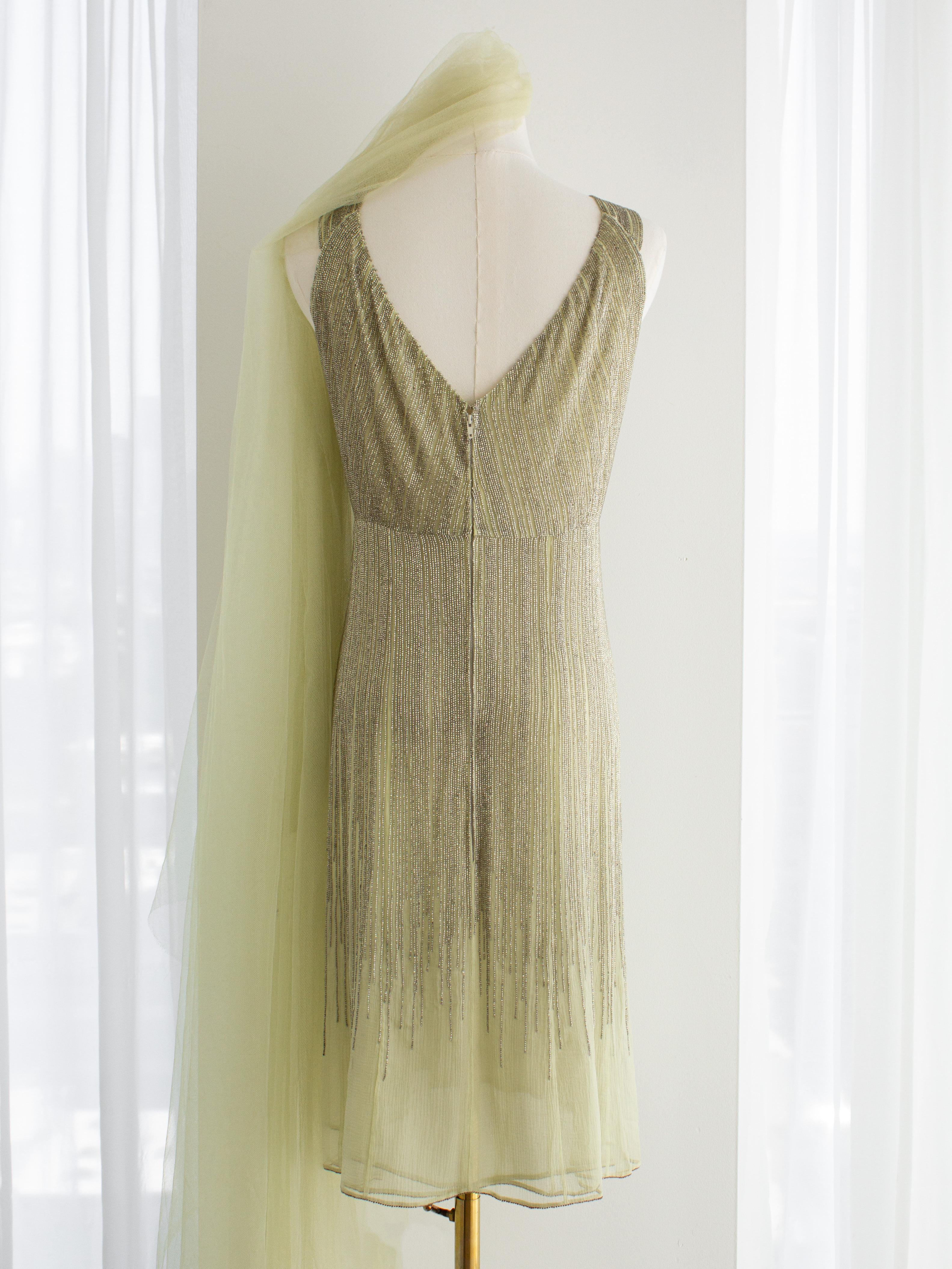 Rare Chanel Haute Couture F/W 1995 Green Bianchini Silk Lesage Beaded Dress en vente 4