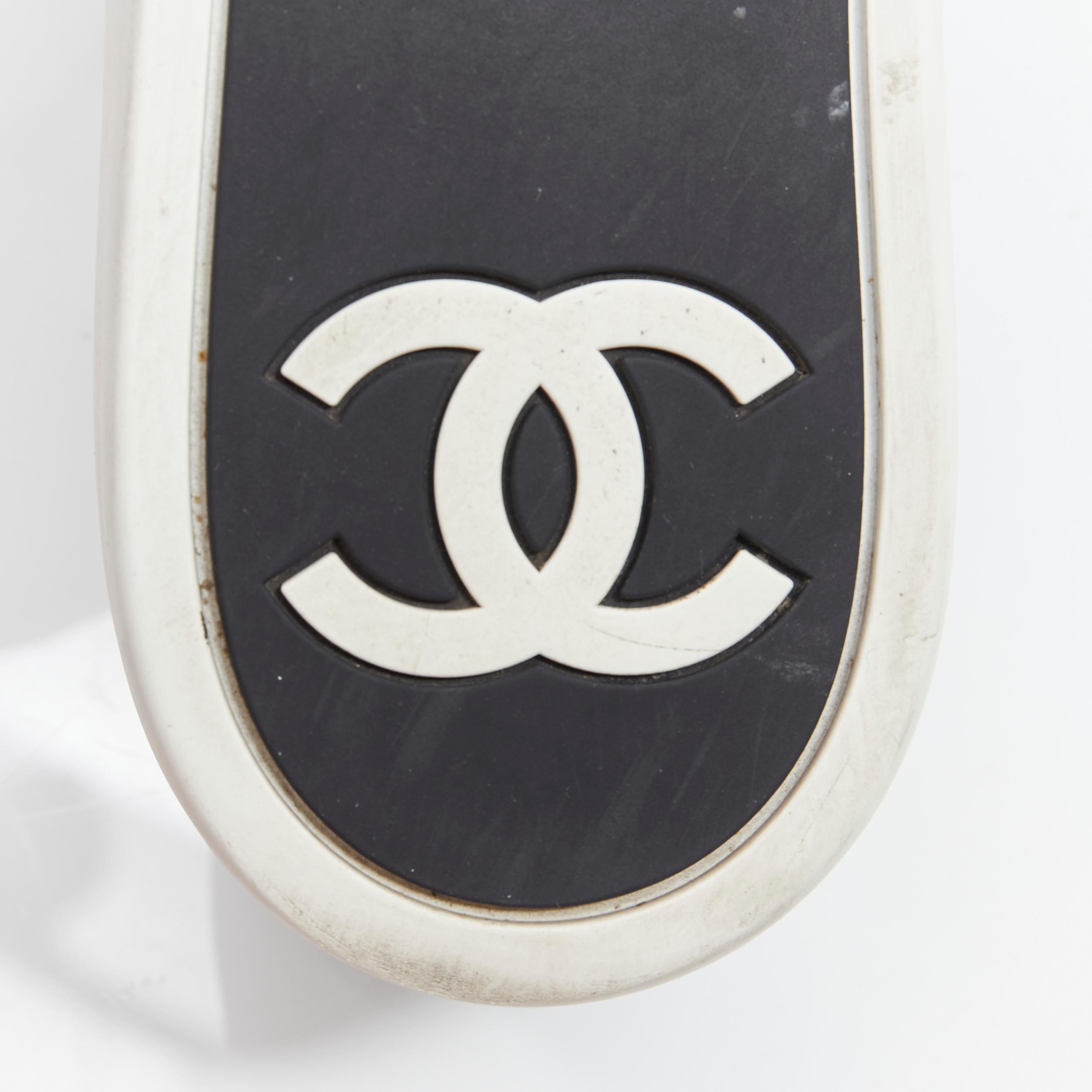 rare CHANEL interlocking CC white rubber black leather low top sneaker EU43 4