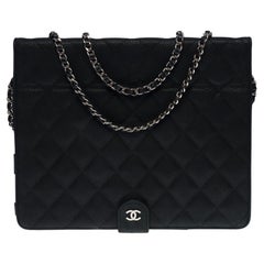Rare Chanel Ipad/Tablet pouch in black mattified caviar leather, SHW