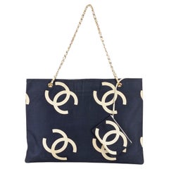 Rare CHANEL Jumbo CC XL Tote in water-repellent canvas navy blue & white
