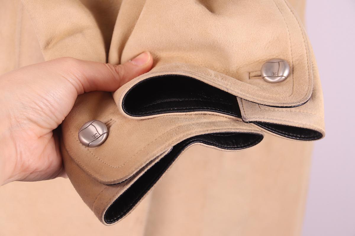 Rare! Chanel & Karl Lagerfeld 98A 1998 Leather Jacket CC logo buttons For Sale 1