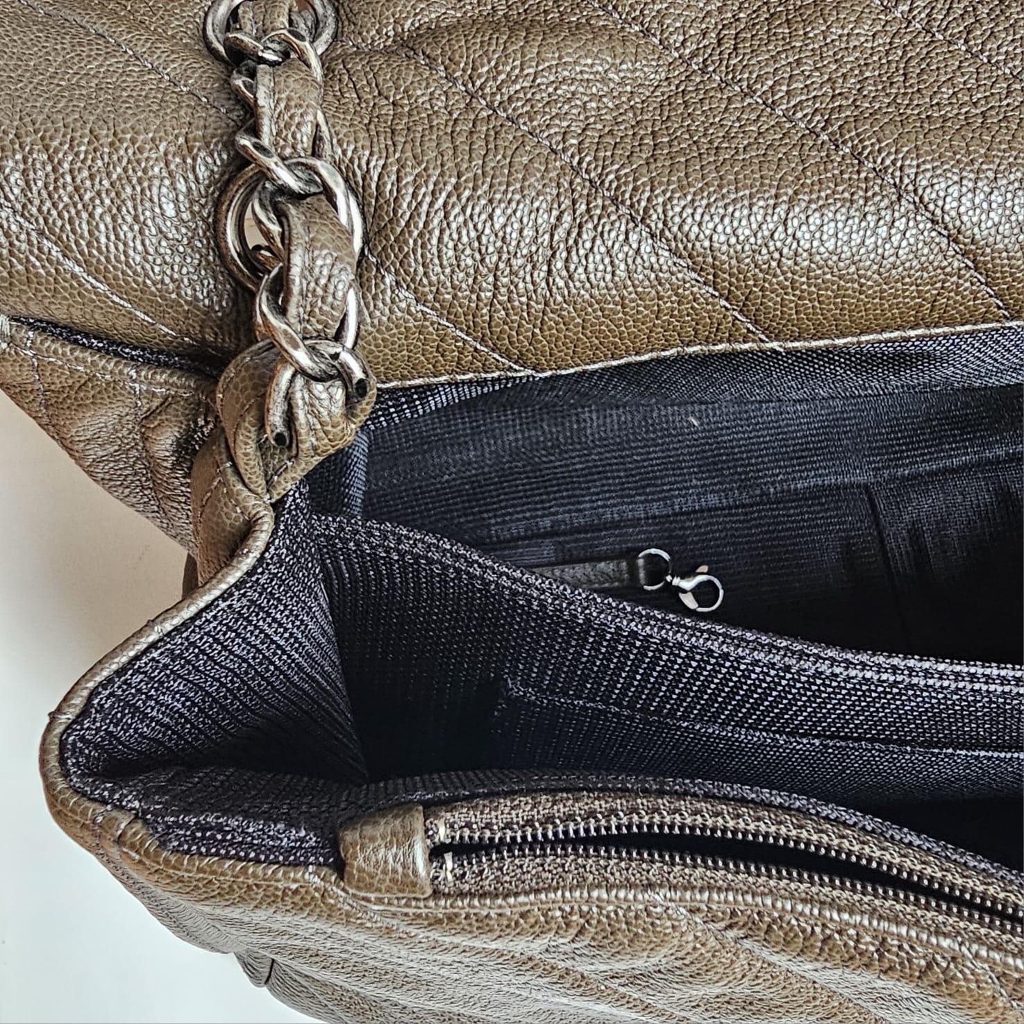 Rare Chanel Khaki Chevron Quilted XXL Flap Bag In Good Condition For Sale In Jakarta, Daerah Khusus Ibukota Jakarta