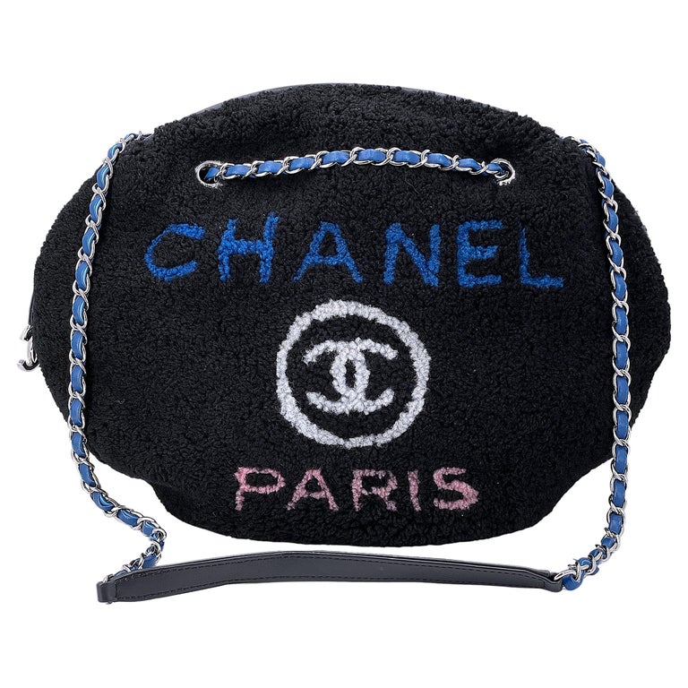 Rare Chanel Large Deauville Shearling Camera Tote Bag SHW 67469 For Sale at  1stDibs