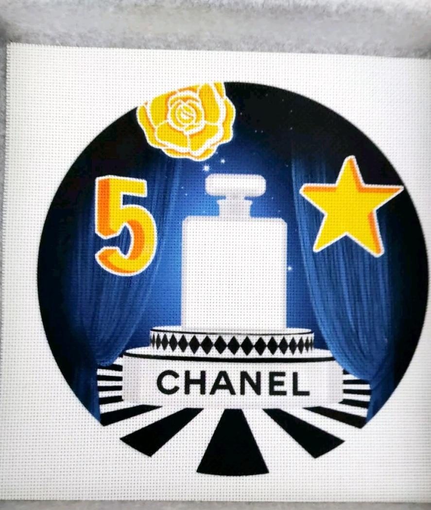 Raro kit da ricamo Chanel 