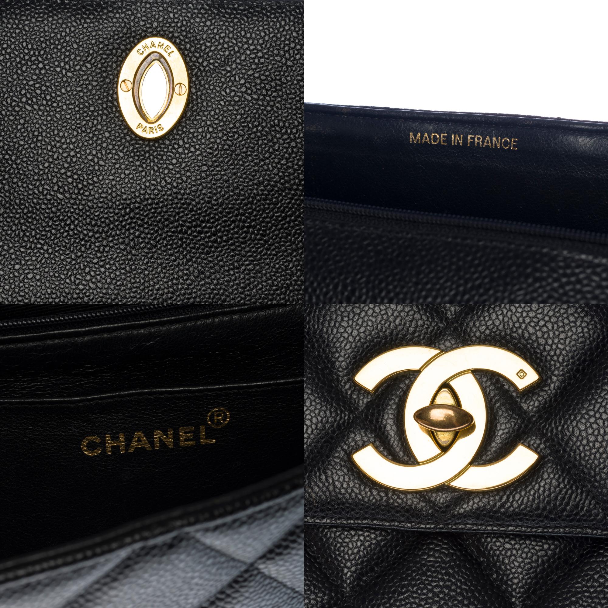 Seltene Chanel Maxi-Schultertasche aus schwarzem Kaviar- gestepptem Leder, GHW Damen