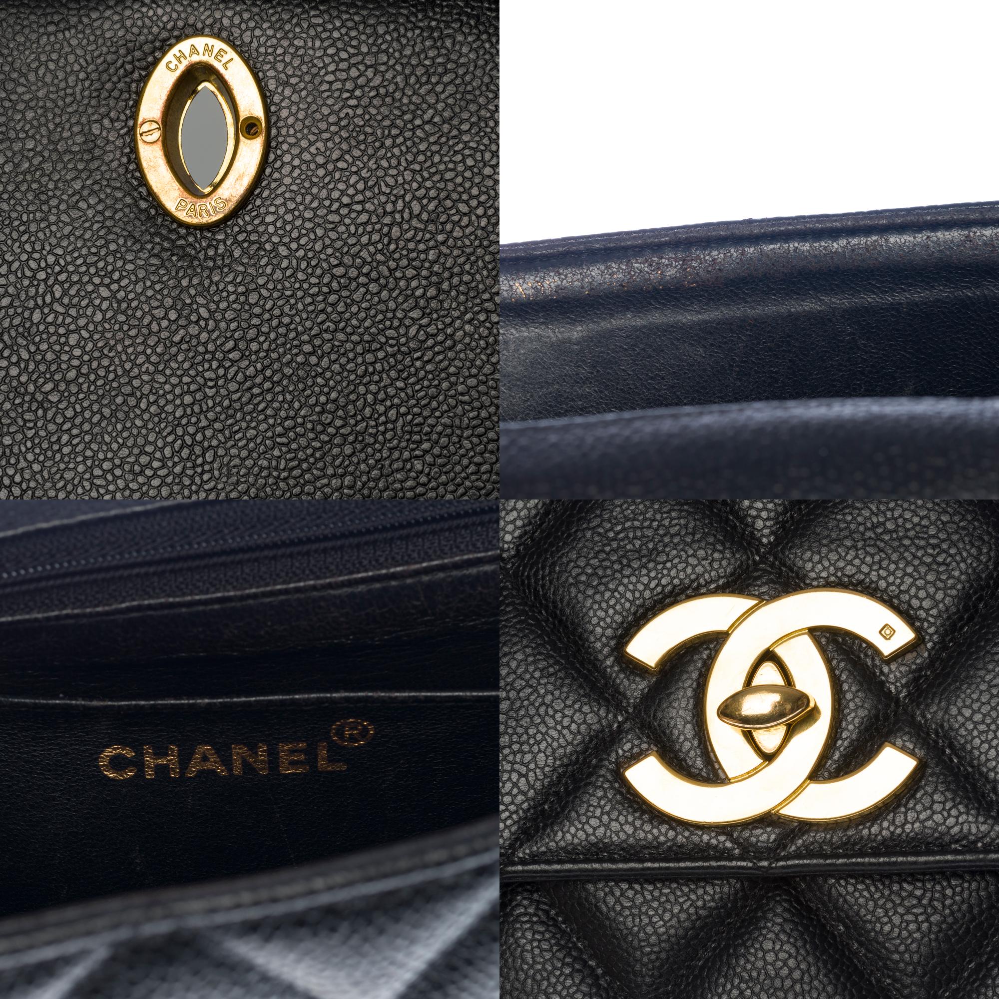 Women's Rare Chanel Maxi shoulder flap bag in black caviar quilted leather, GHW