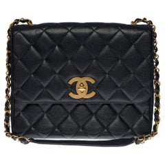 Seltene Chanel Maxi-Schultertasche aus schwarzem Kaviar- gestepptem Leder, GHW