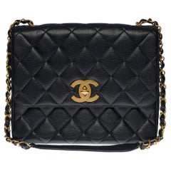 Seltene Chanel Maxi-Schultertasche aus schwarzem Kaviar- gestepptem Leder, GHW