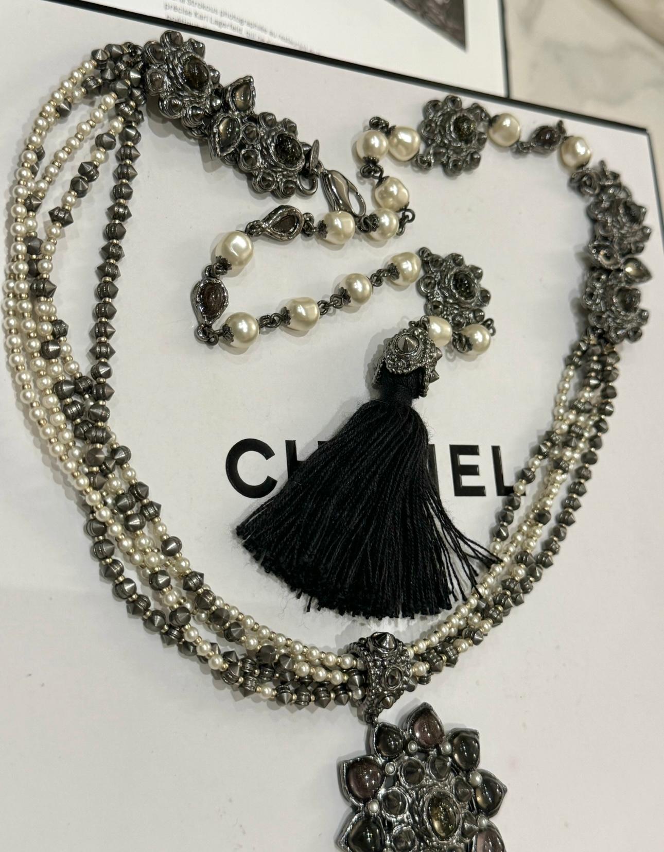 Femenino o masculino Raro collar Chanel métiers d'art Paris Bombay Pre Fall 2012 de Karl Lagerfeld en venta