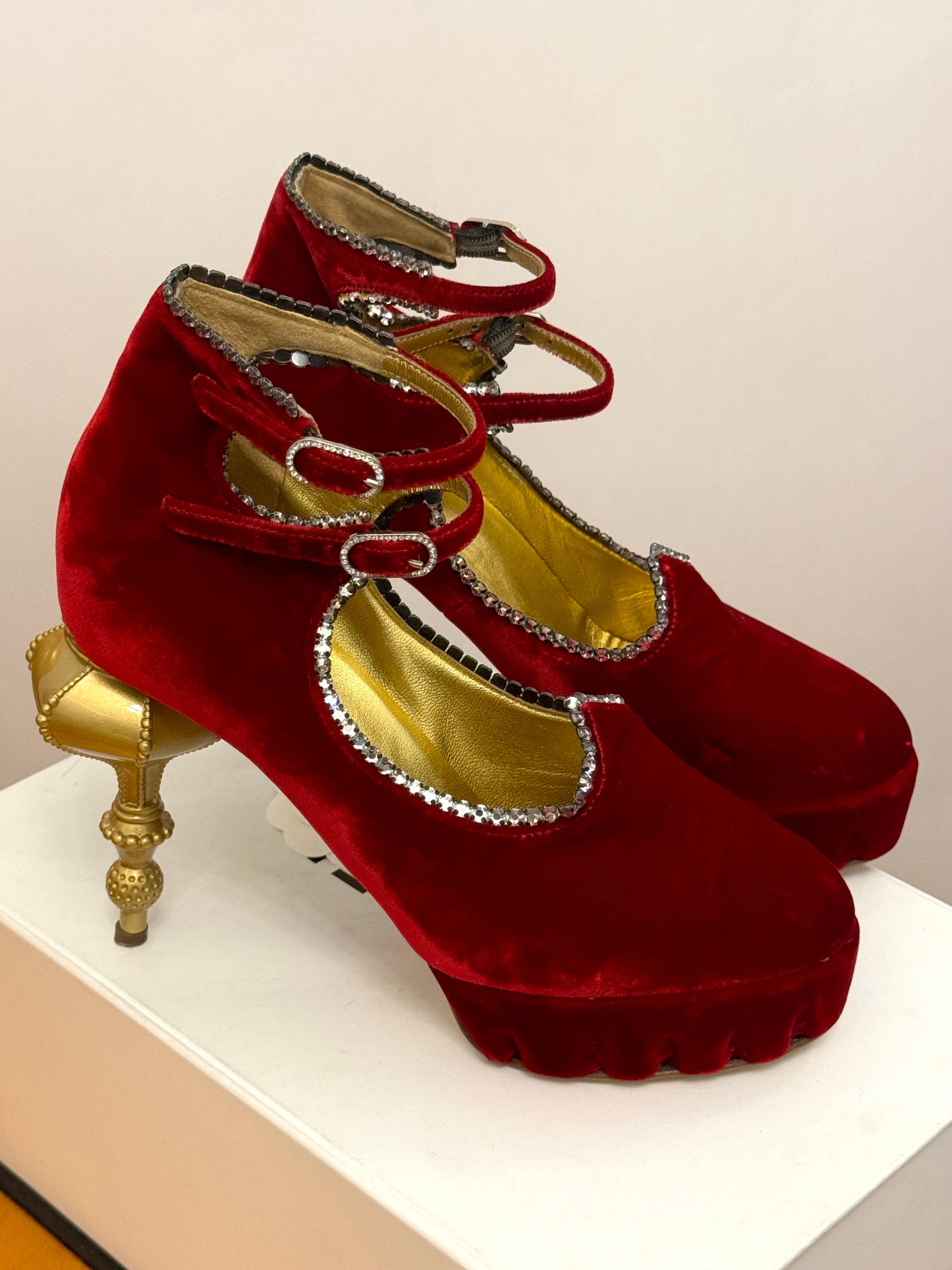 Raros zapatos de pasarela Chanel métiers d'art Paris Moscou 2009 de Karl Lagerfeld en venta 9