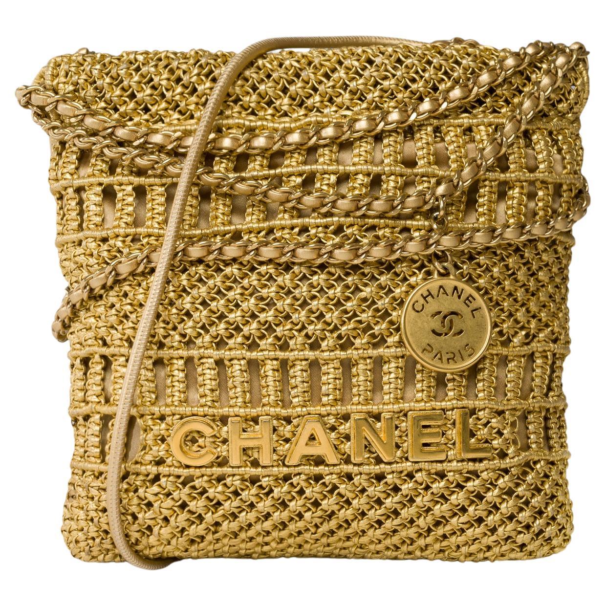 Rare Chanel Mini 22 Métier d'art crossbody bag in metallic gold leather, GHW For Sale