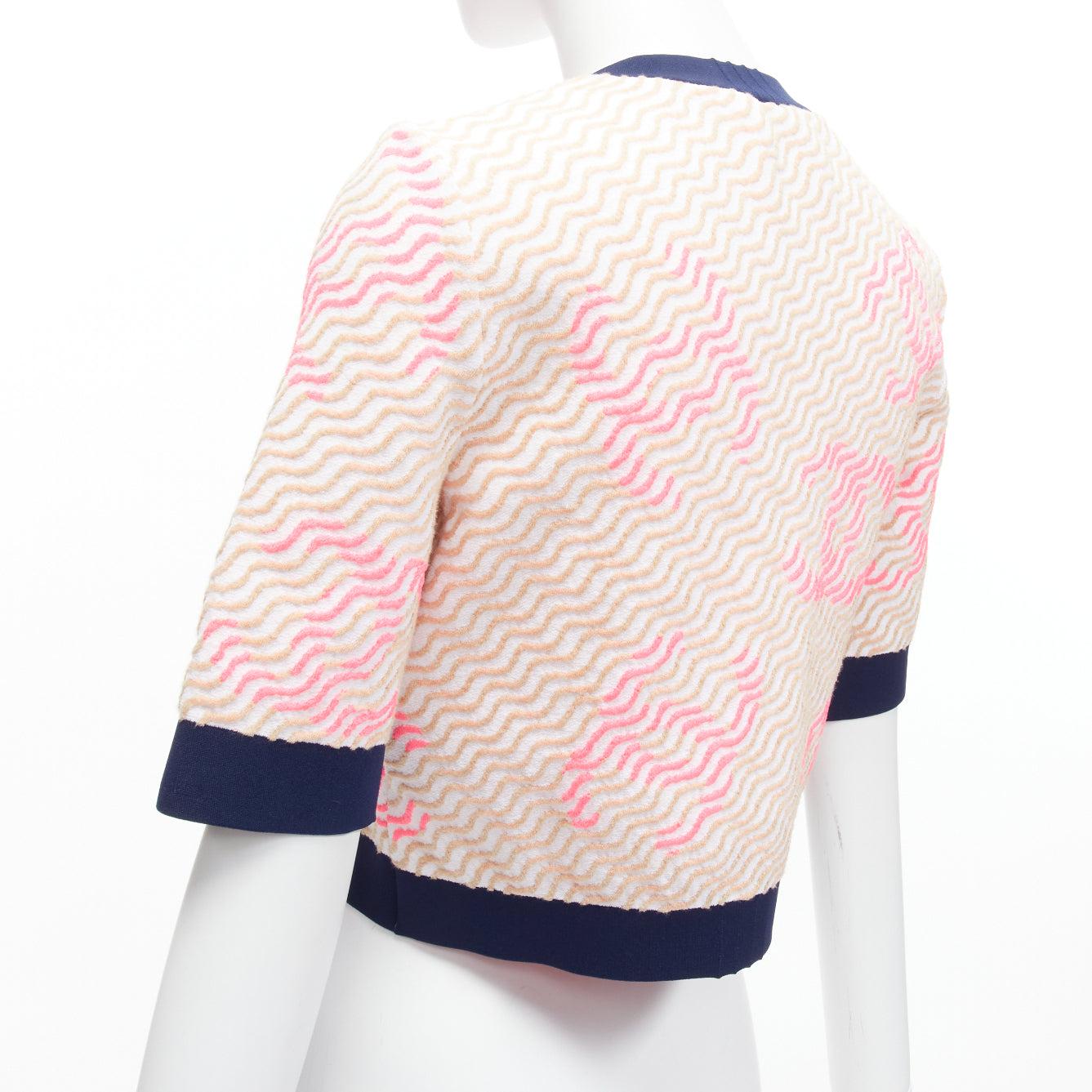 rare CHANEL pink applique logo twirl seashell button cropped cardigan FR38 M For Sale 4