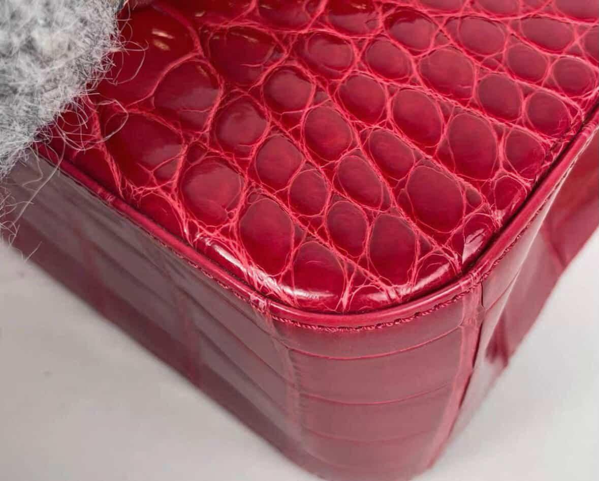 Seltene Chanel Rot Echt Alligator Jumbo Doppelklappe Handtasche mit GHW im Zustand „Hervorragend“ im Angebot in New York, NY