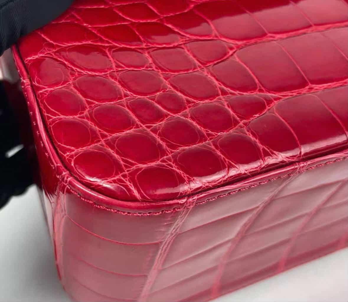 Seltene Chanel Rot Echt Alligator Jumbo Doppelklappe Handtasche mit GHW im Angebot 1