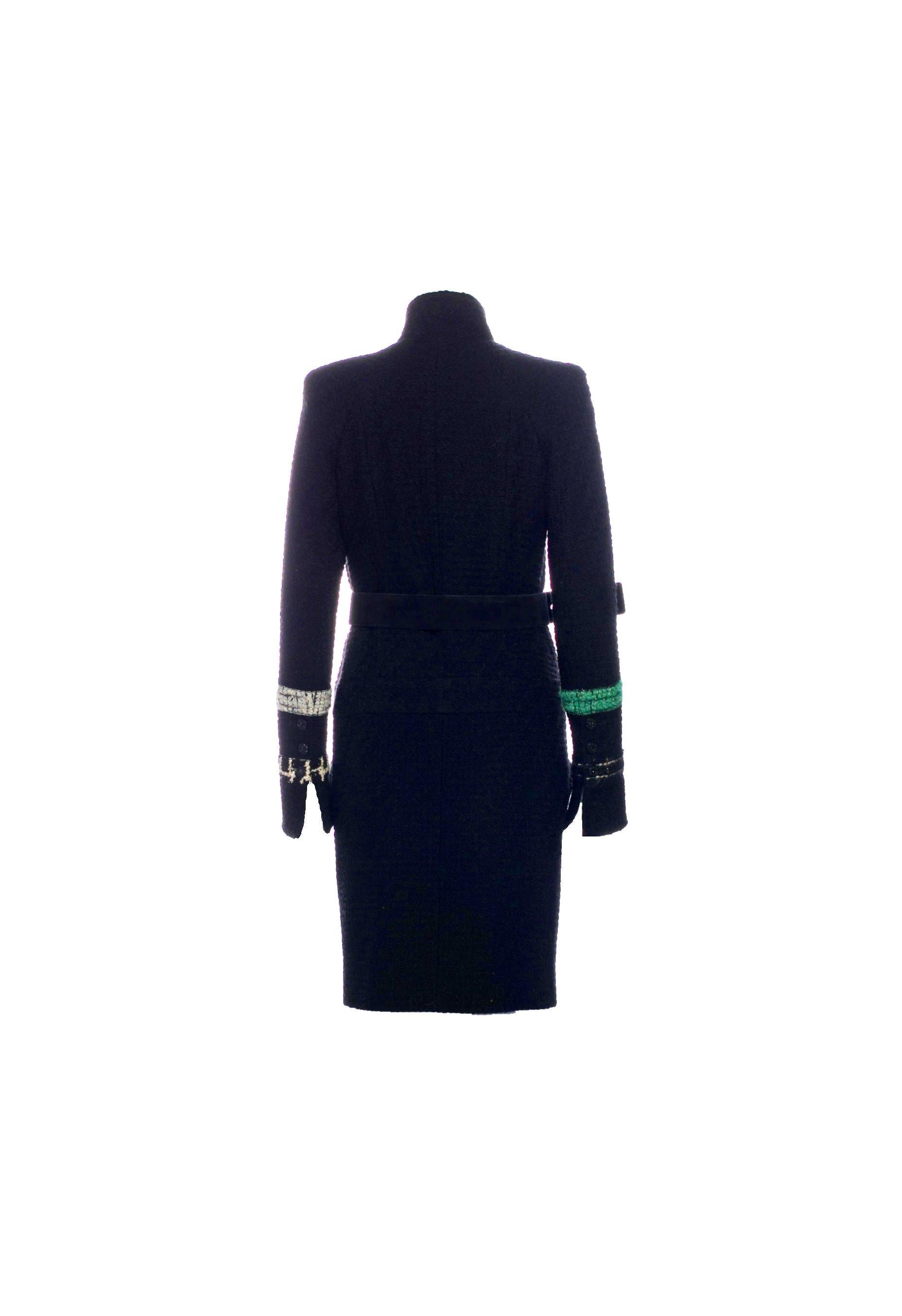 INCREDIBILE E RARO

CAPPOTTO IN TWEED FIRMATO CHANEL

DALLA COLLEZIONE DELLA SFILATA DI CHANEL 

UN VERO E PROPRIO PEZZO DI CHANEL CHE DOVREBBE ESSERE PRESENTE NEL GUARDAROBA DI OGNI DONNA

DETTAGLI:
Bellissimo cappotto in tweed di CHANEL
Un vero