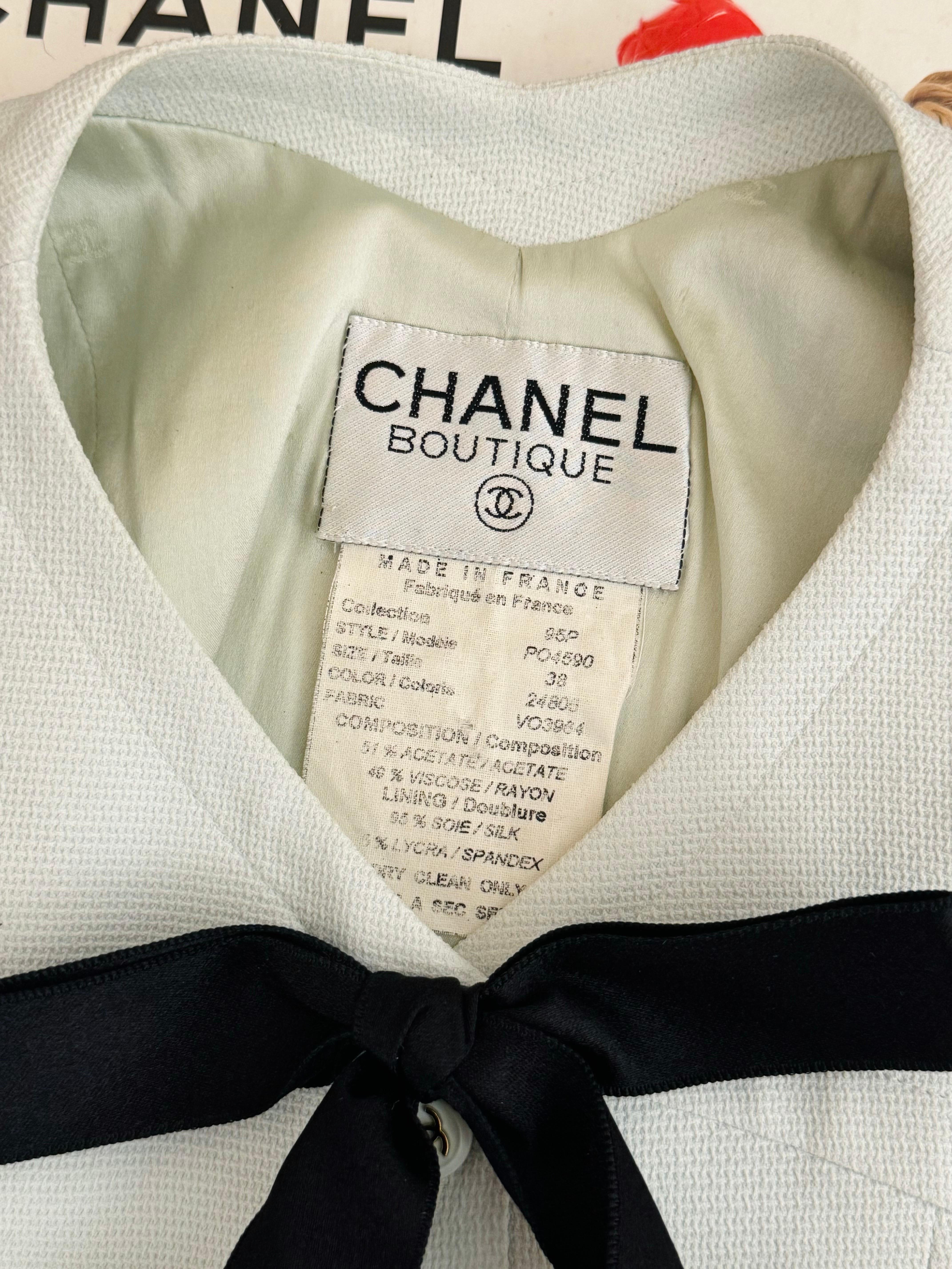 Chanel spring summer 1995 Barbie collection light blue black bow ribbon CC logo no sleeve jacket, size 38 FR, rare and collector, very good condition some light wear 