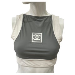 Raro crop top con logo Chanel primavera estate 2001