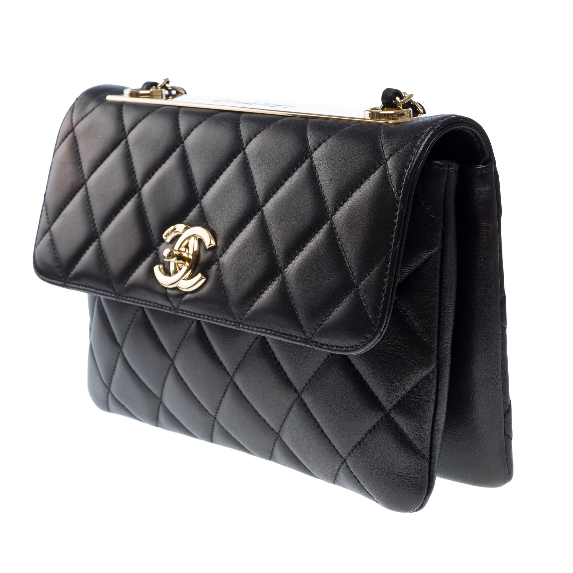 Rare Chanel Timeless/Classic Coco Trendy CC shoulder bag in black leather, GHW  For Sale 1